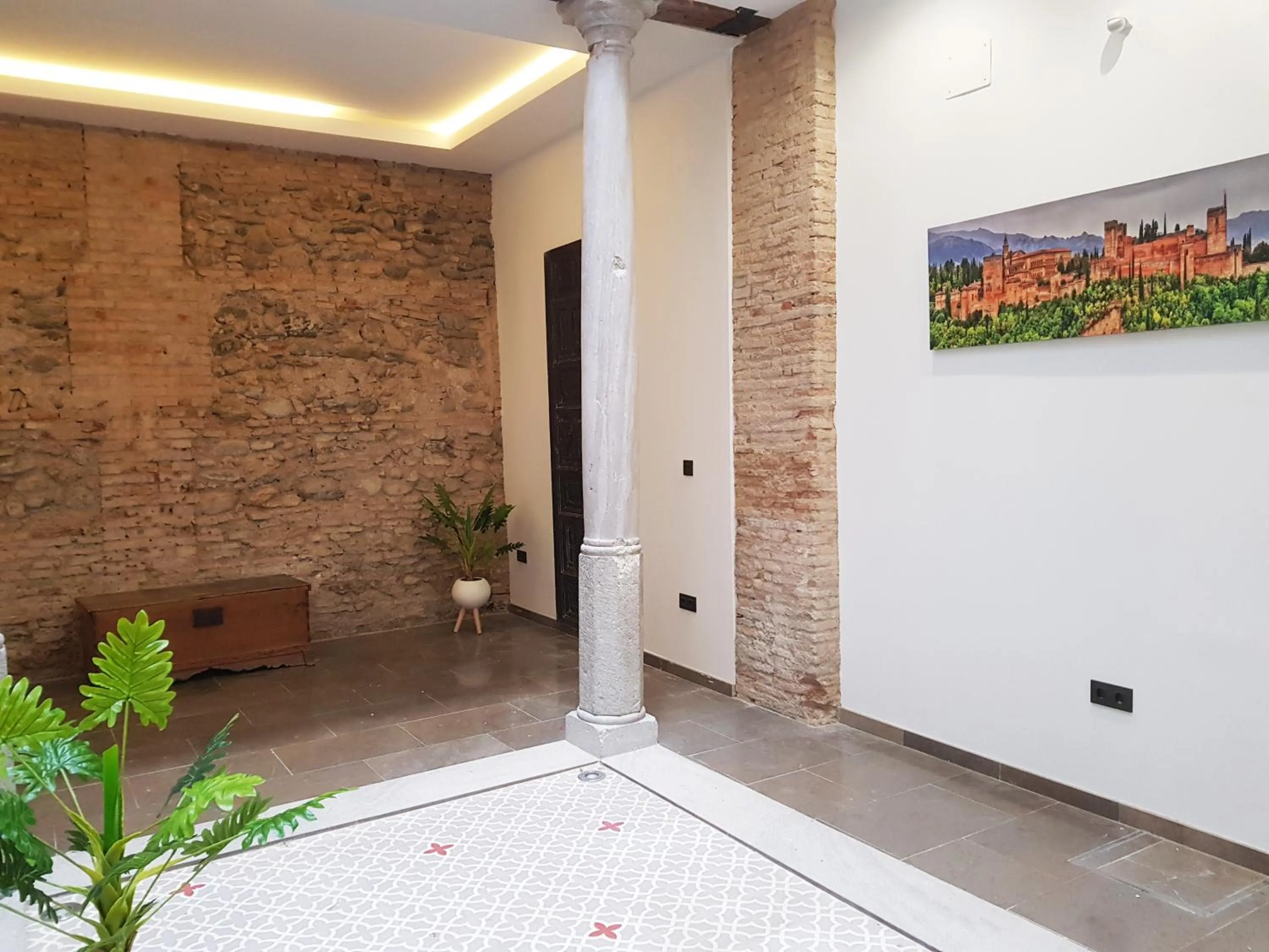 Lobby or reception in Apartamentos Granada Deluxe 3000