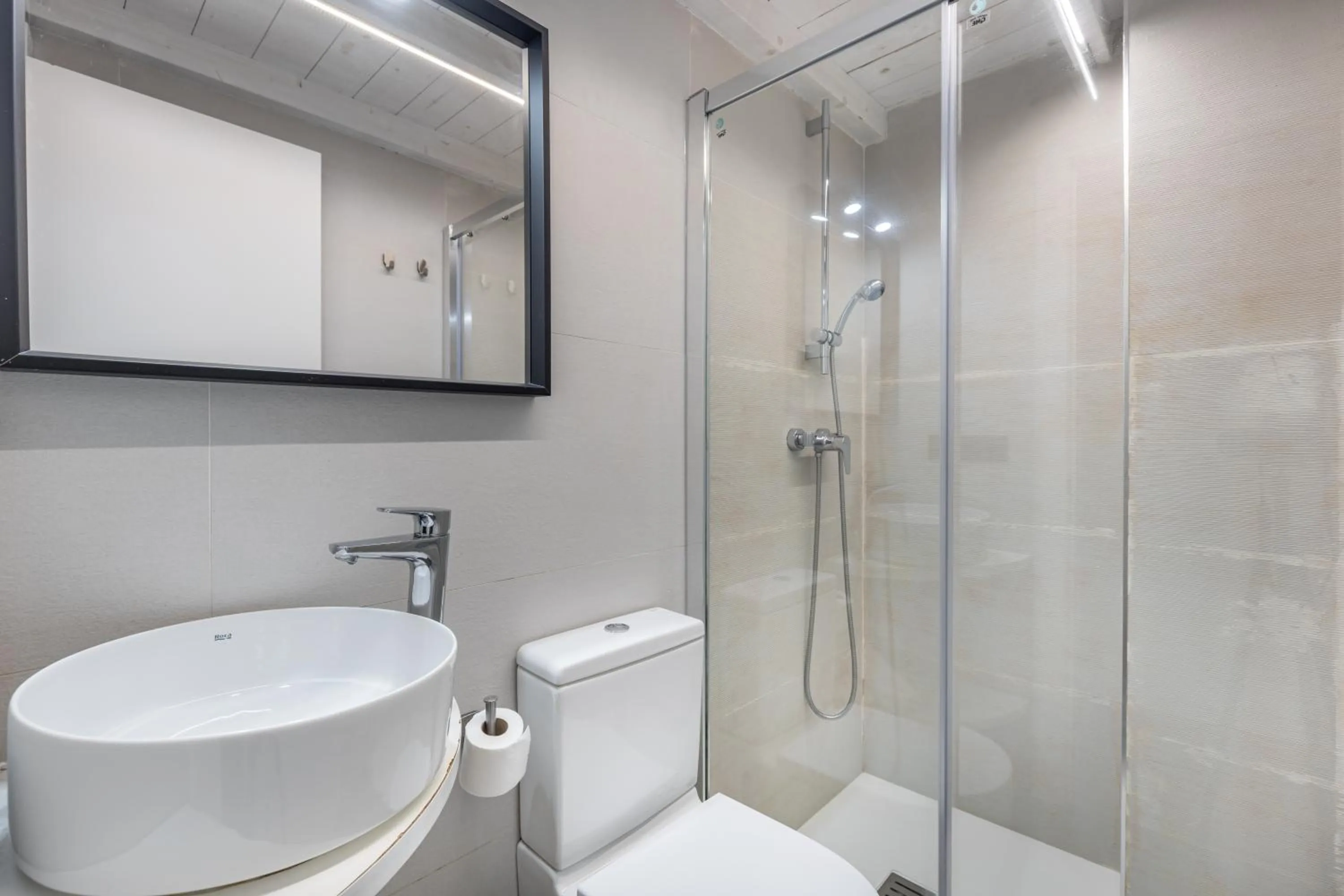 Bathroom in Apartamentos Granada Deluxe 3000