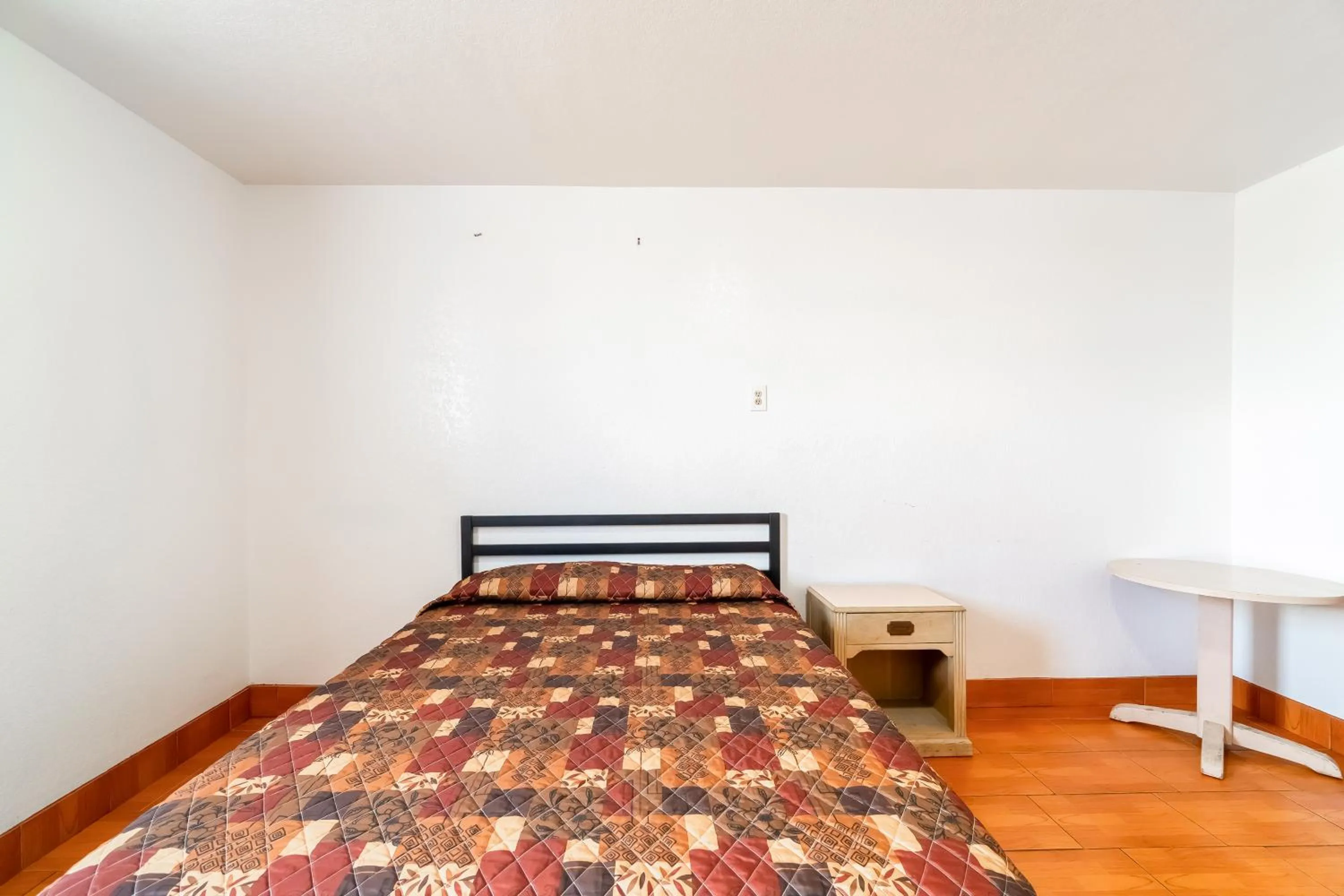 Bedroom, Bed in Hotel O Colonial Inn Brownsville Tx