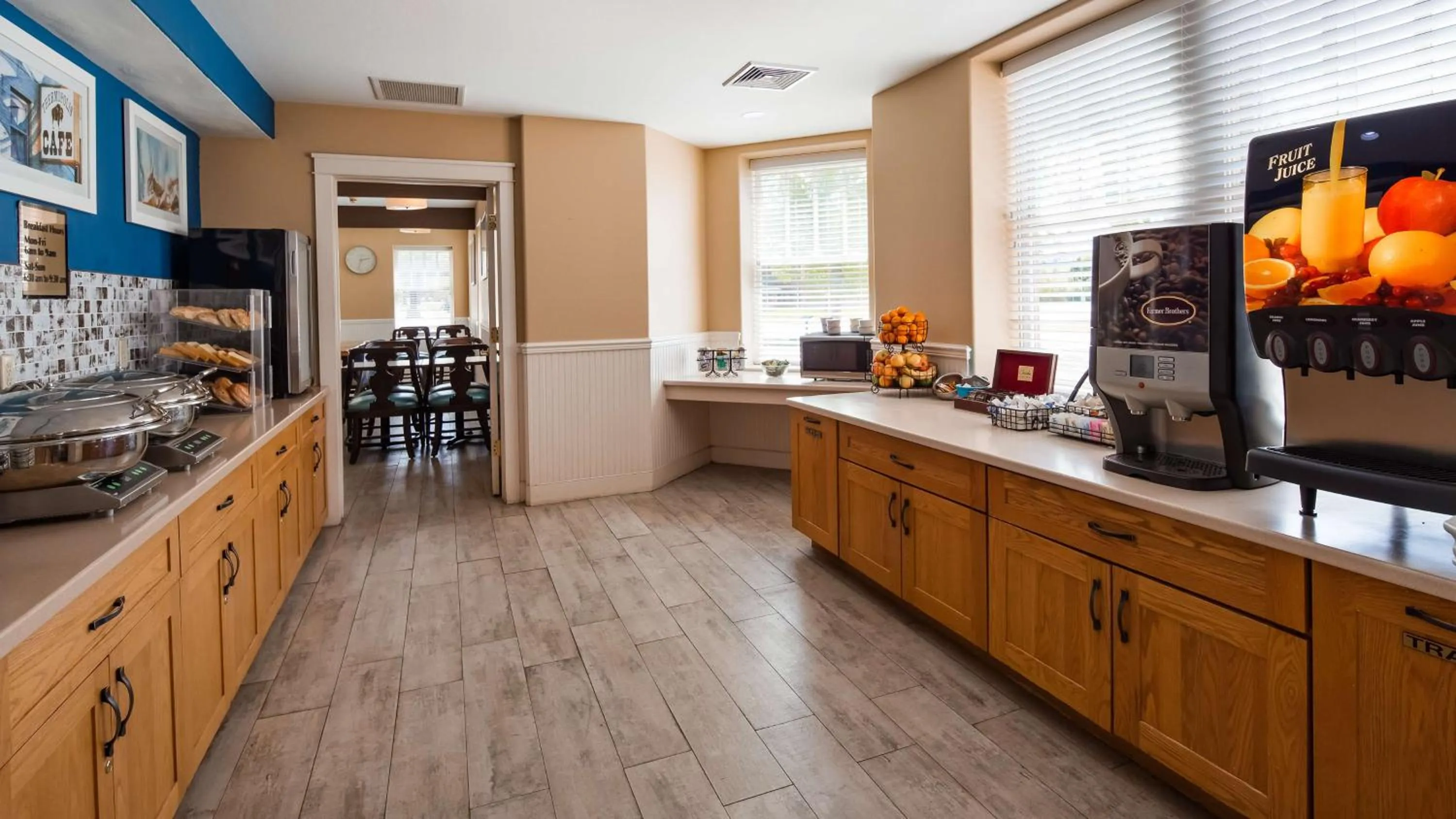 Restaurant/places to eat in Best Western Plus Plaza Hotel