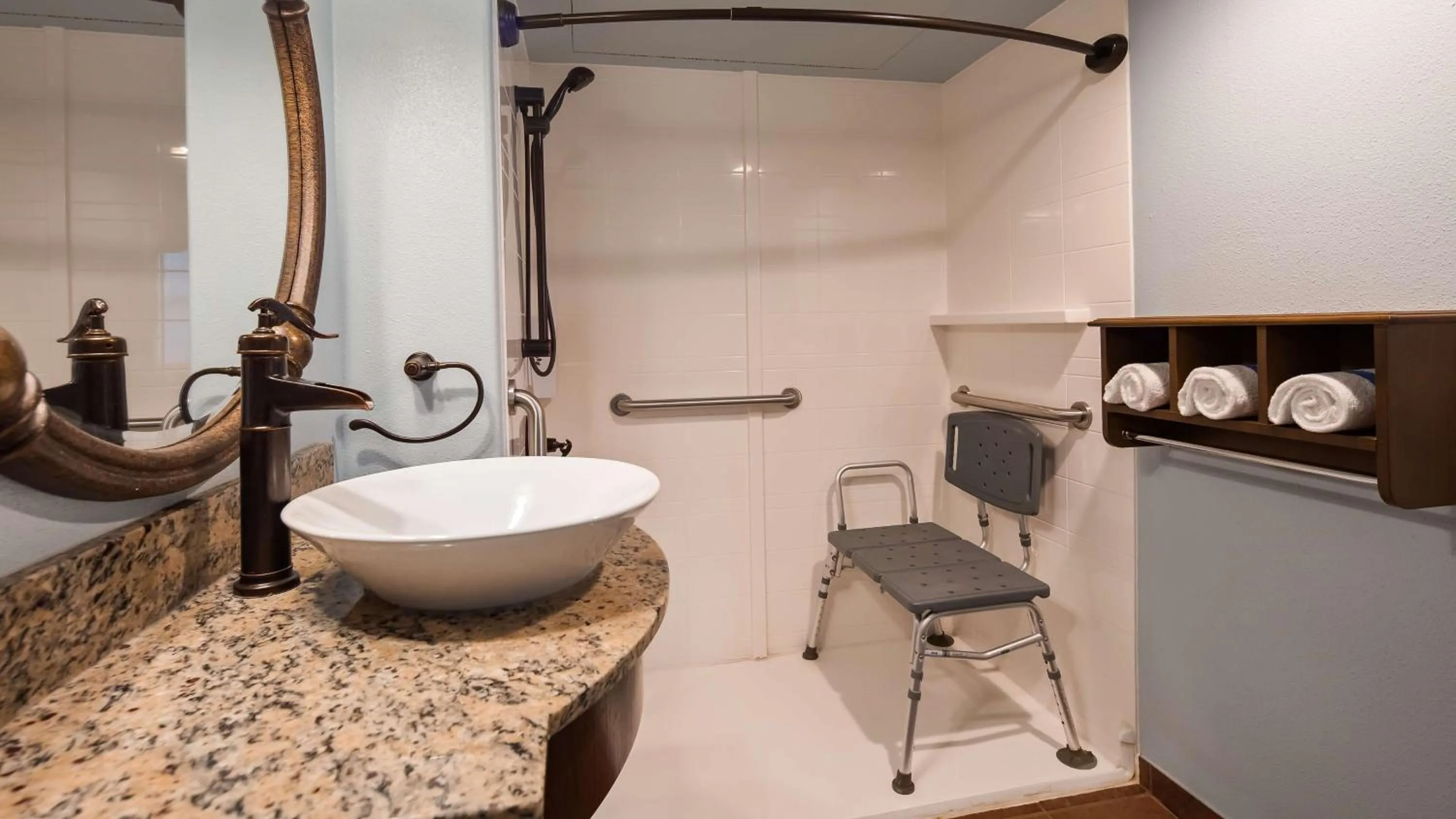 Bathroom in Best Western Plus Plaza Hotel