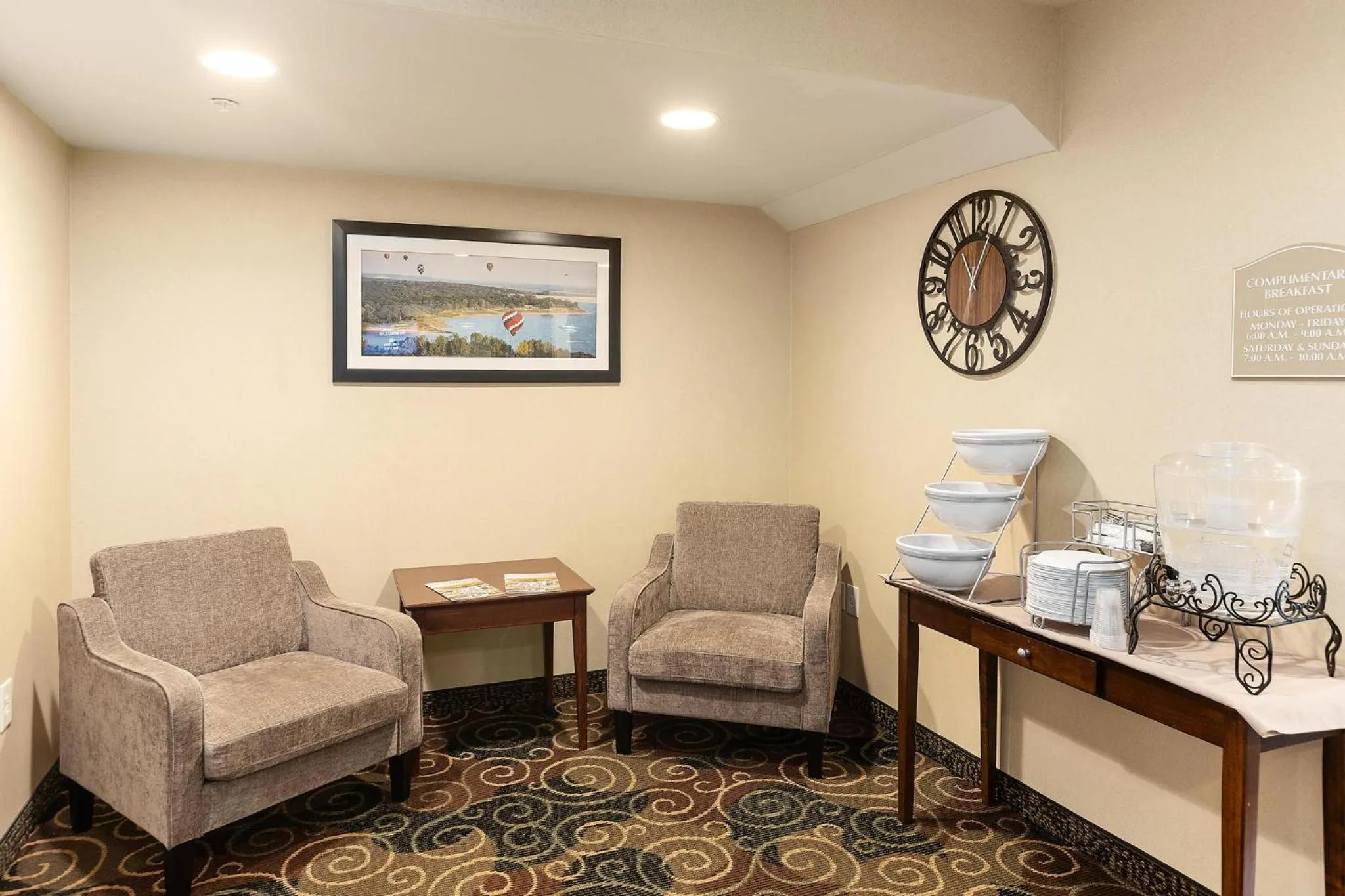 Lobby or reception in Cobblestone Hotel & Suites - Knoxville