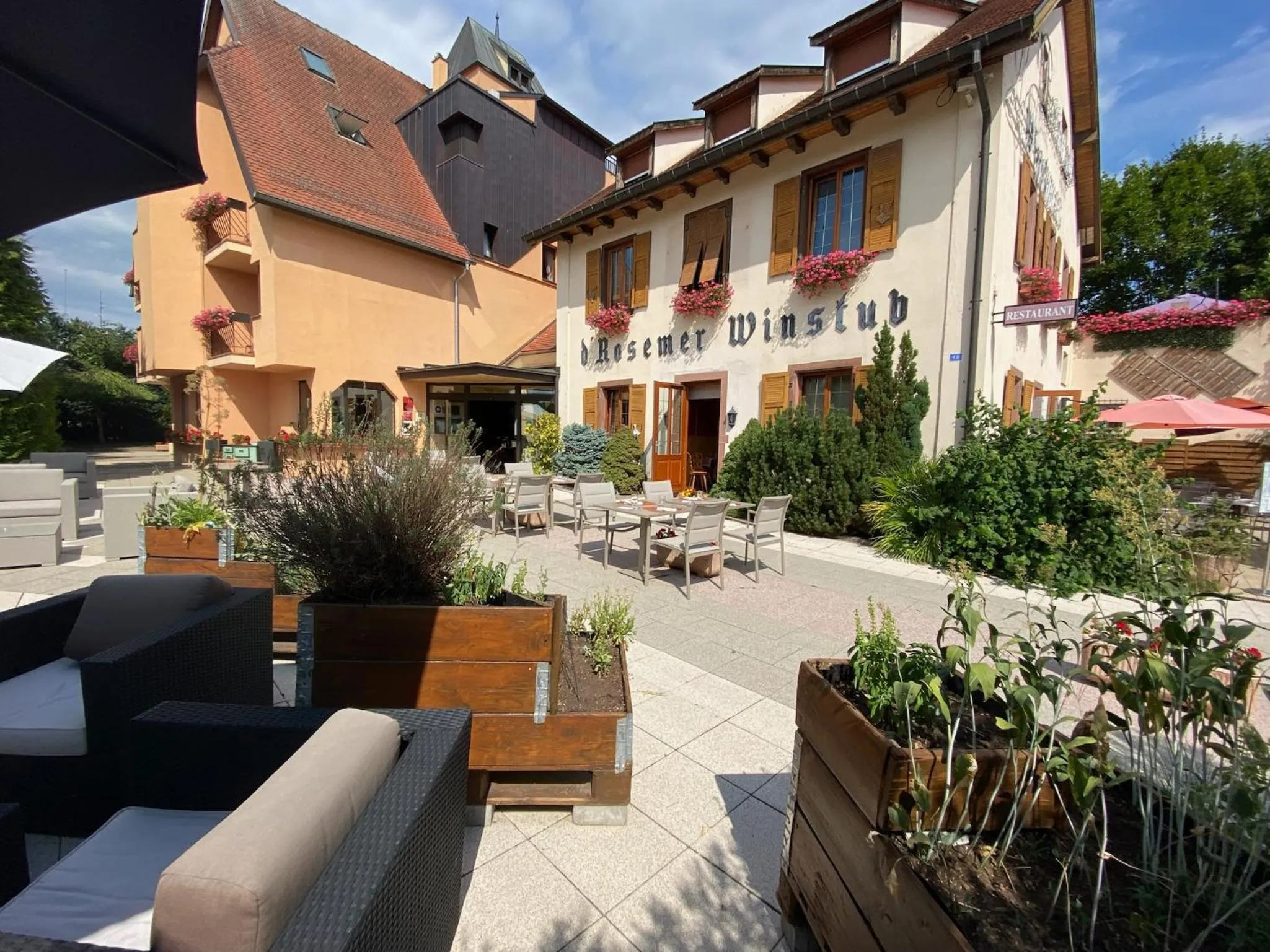 Property building in Le Rosenmeer - Hotel Restaurant, au coeur de la route des vins d'Alsace