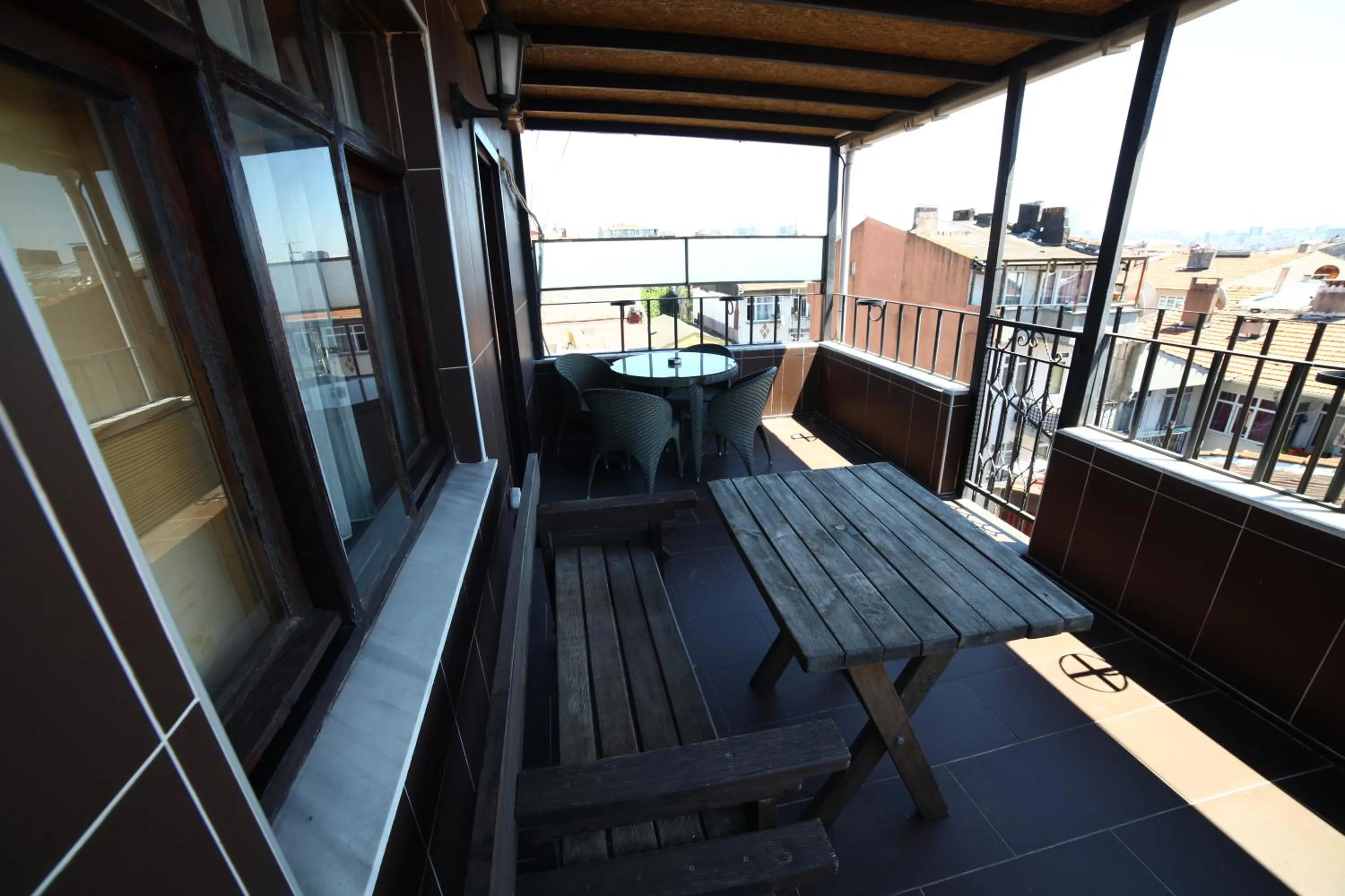 Balcony/Terrace in YOLO Hostel