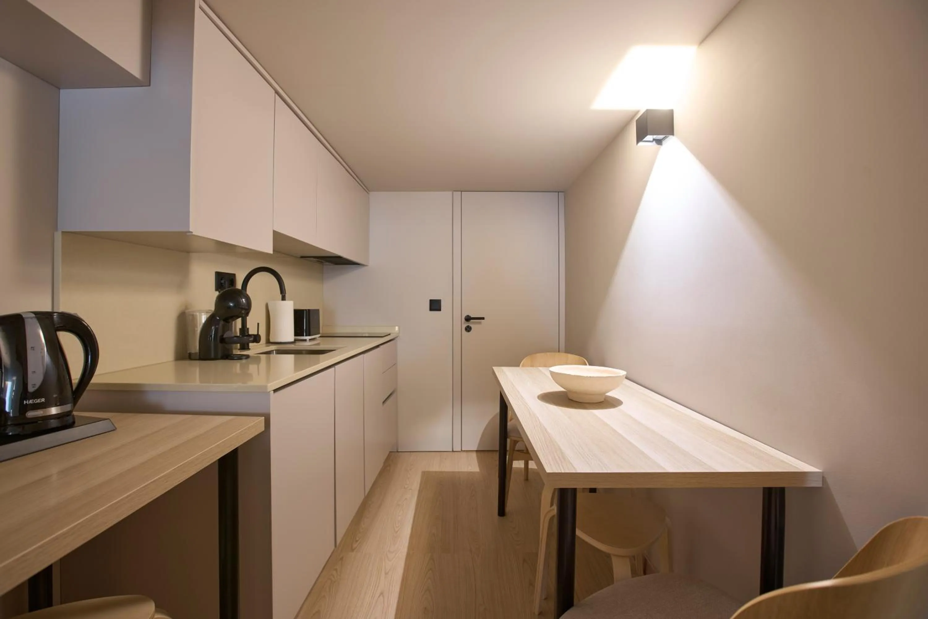 Communal kitchen in Signature Apartments Santa Catarina