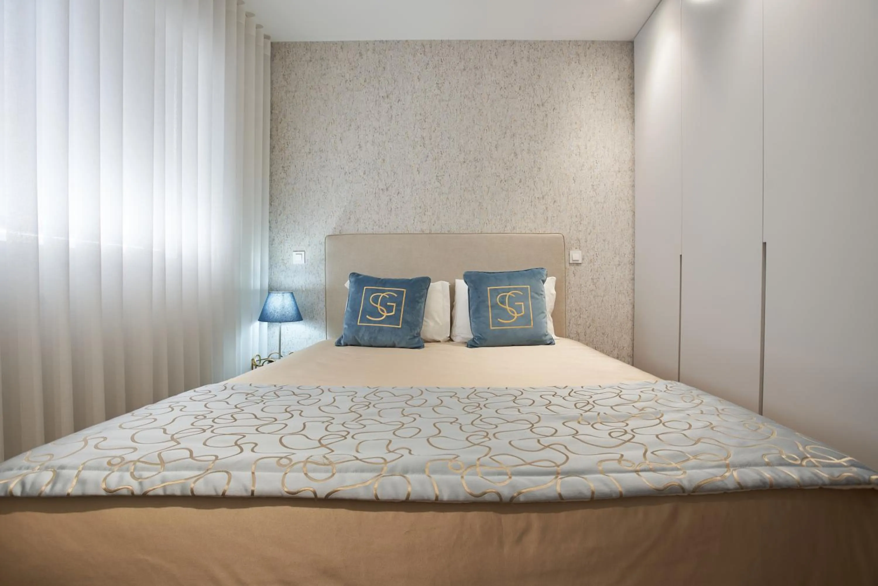 Photo of the whole room, Bed in Signature Apartments Santa Catarina