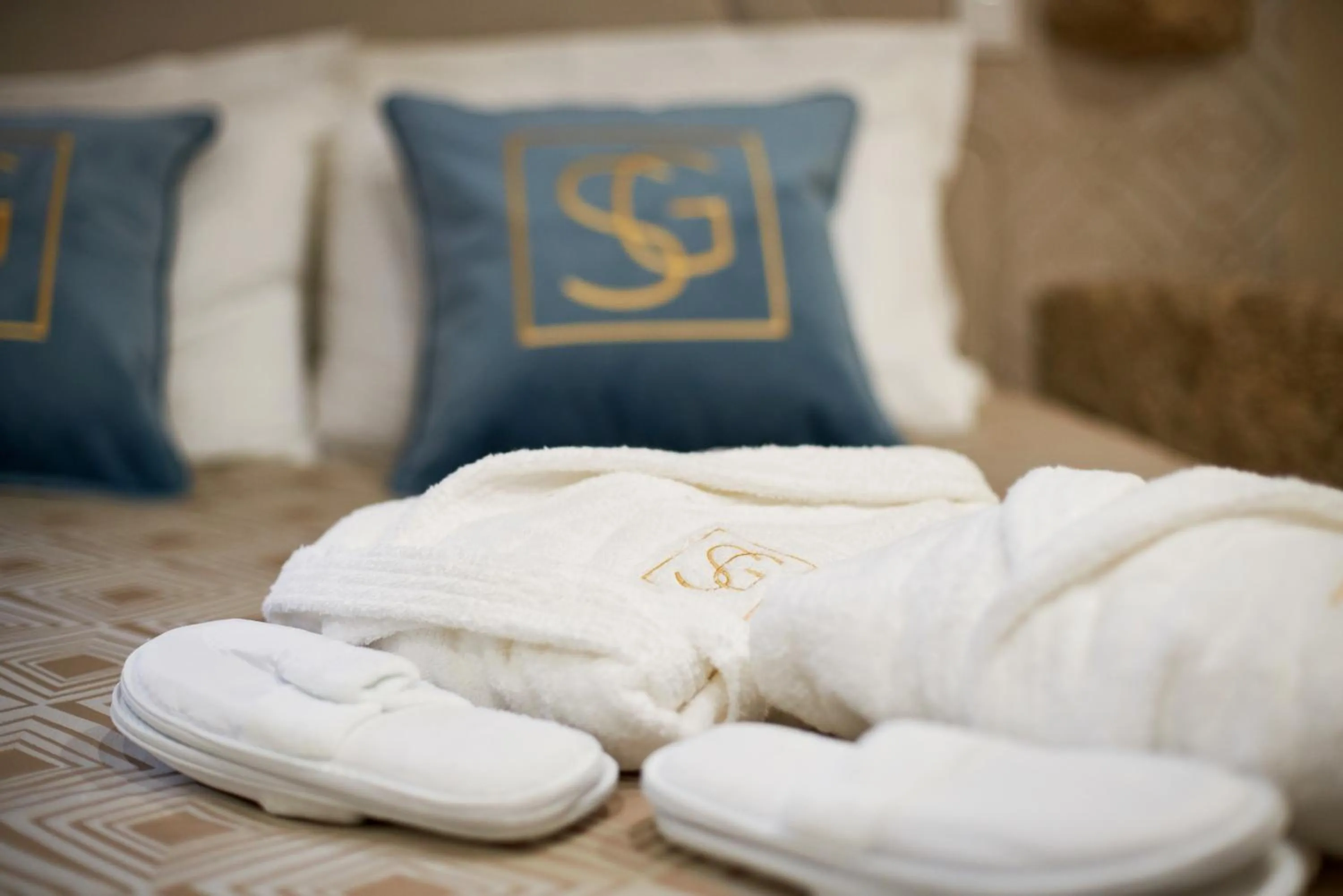 Bed in Signature Apartments Santa Catarina