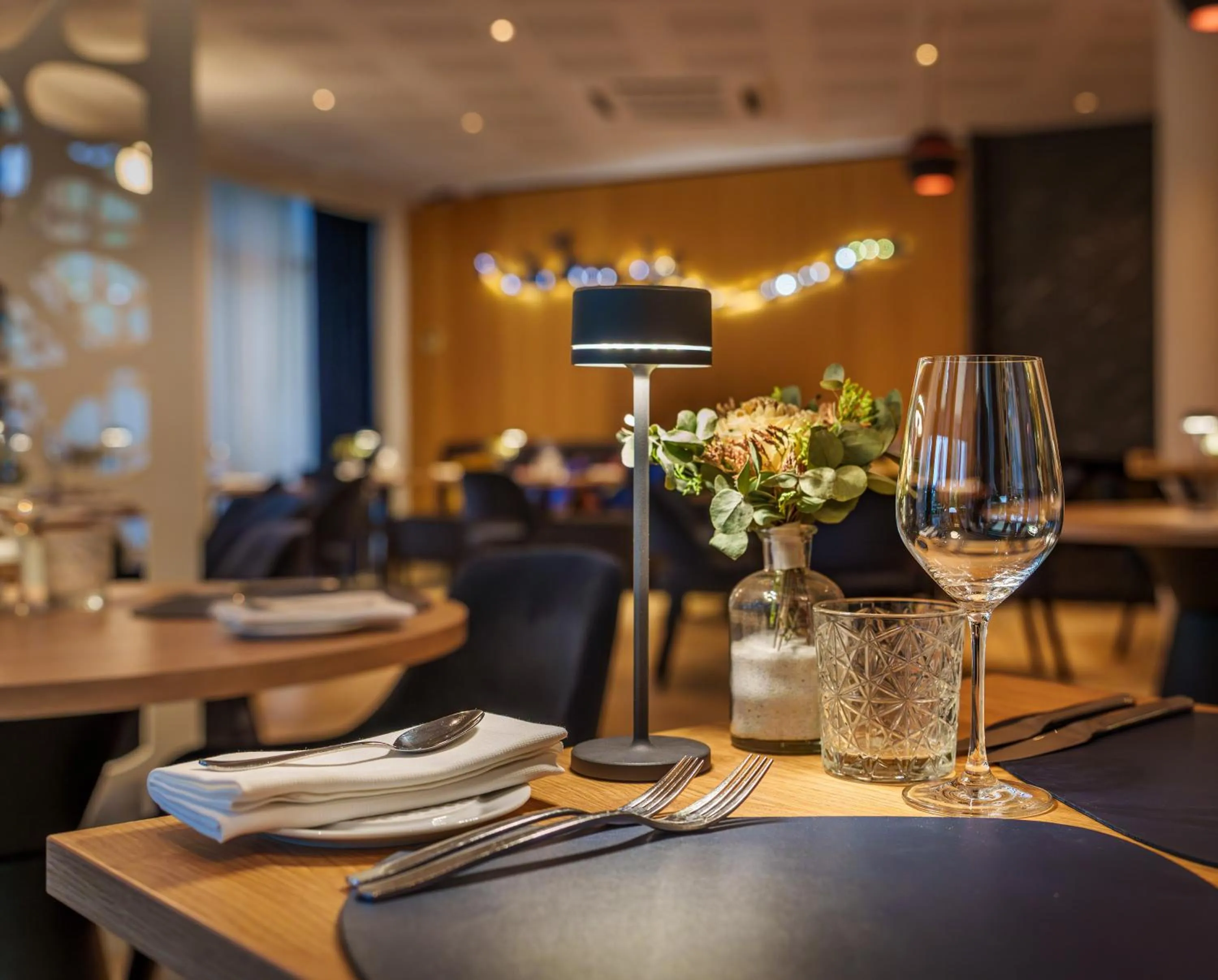 Restaurant/places to eat in Le Richebourg Hôtel, Restaurant & Spa