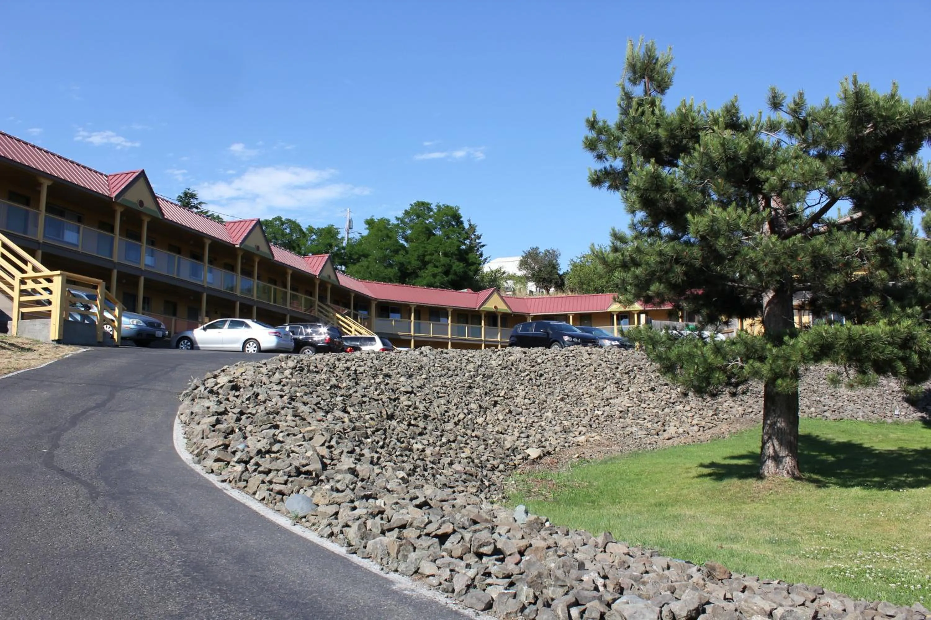 Property building in Port Townsend Inn