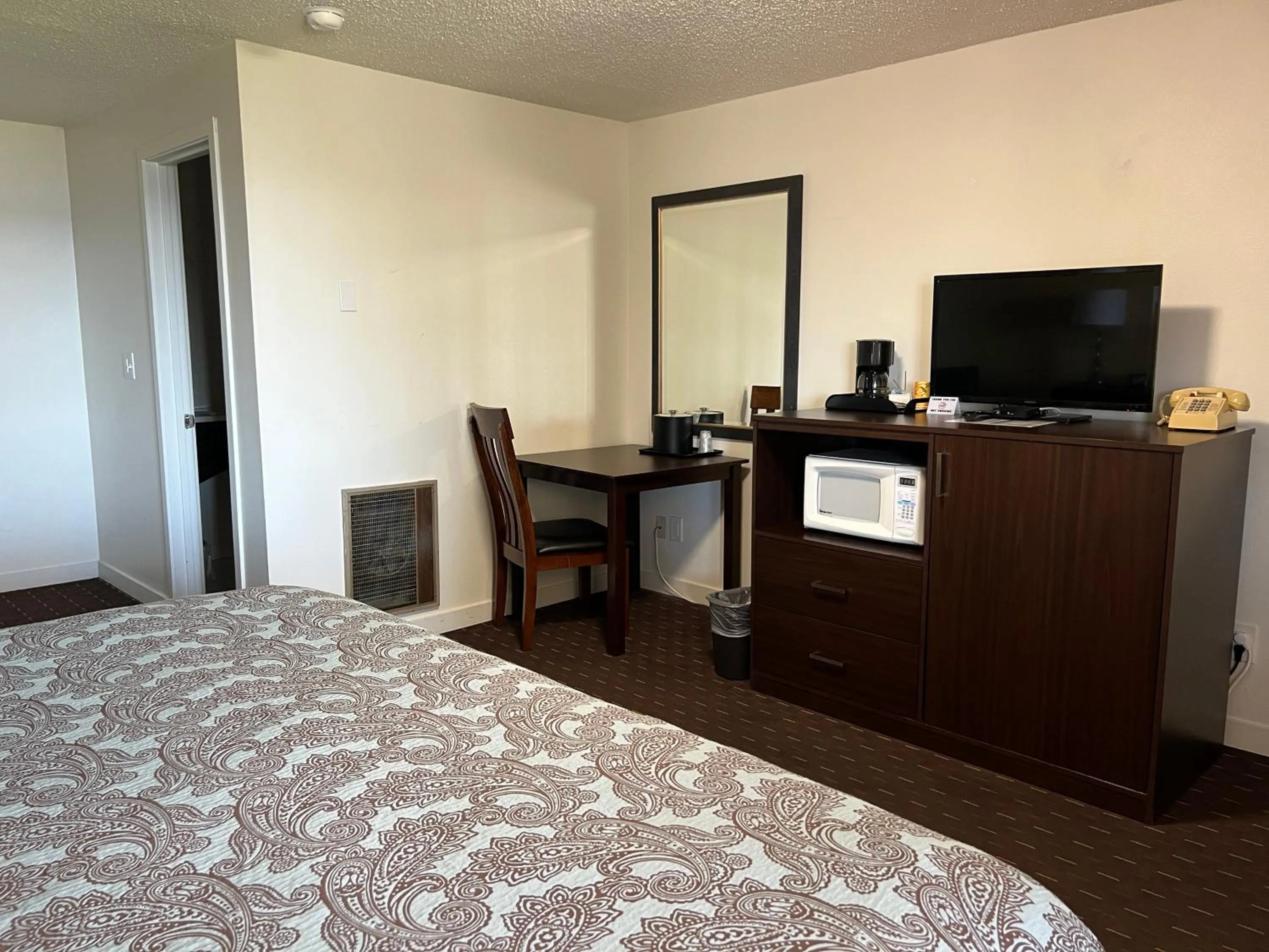 Bedroom, Bed in Port Townsend Inn