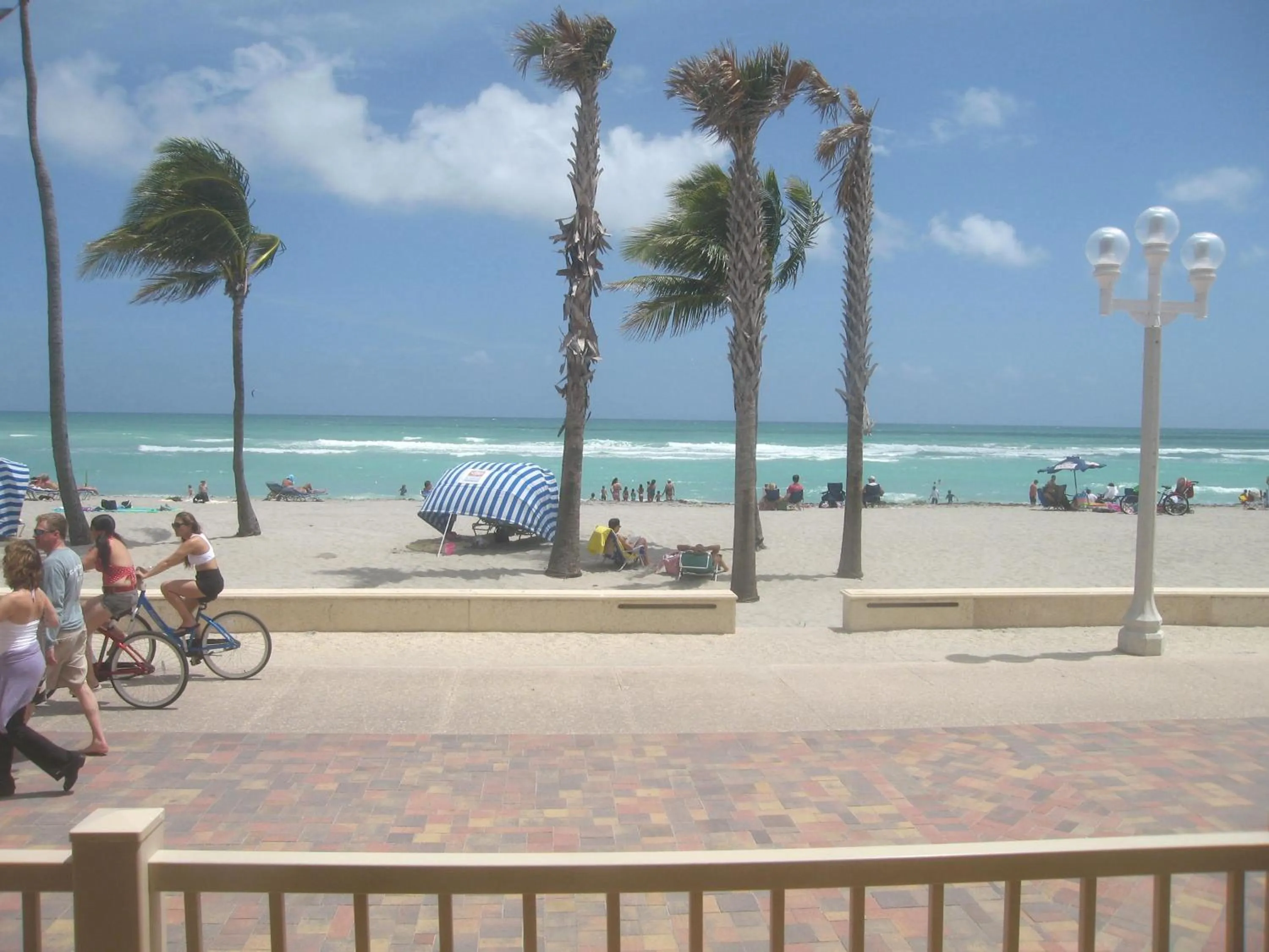 Nearby landmark in Hollywood Sands Resort