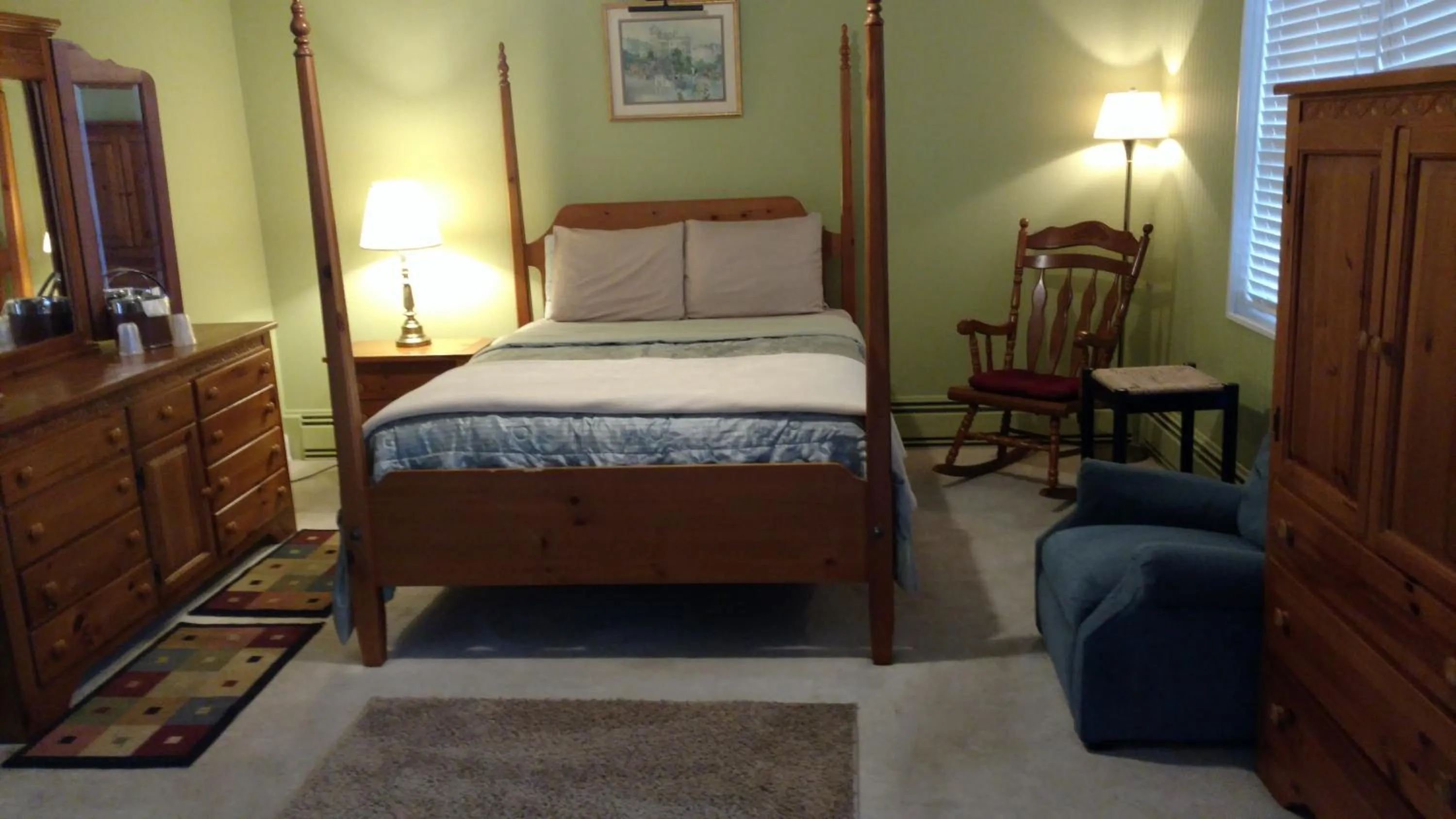 Bed in Five Star Inn - Maggie Valley