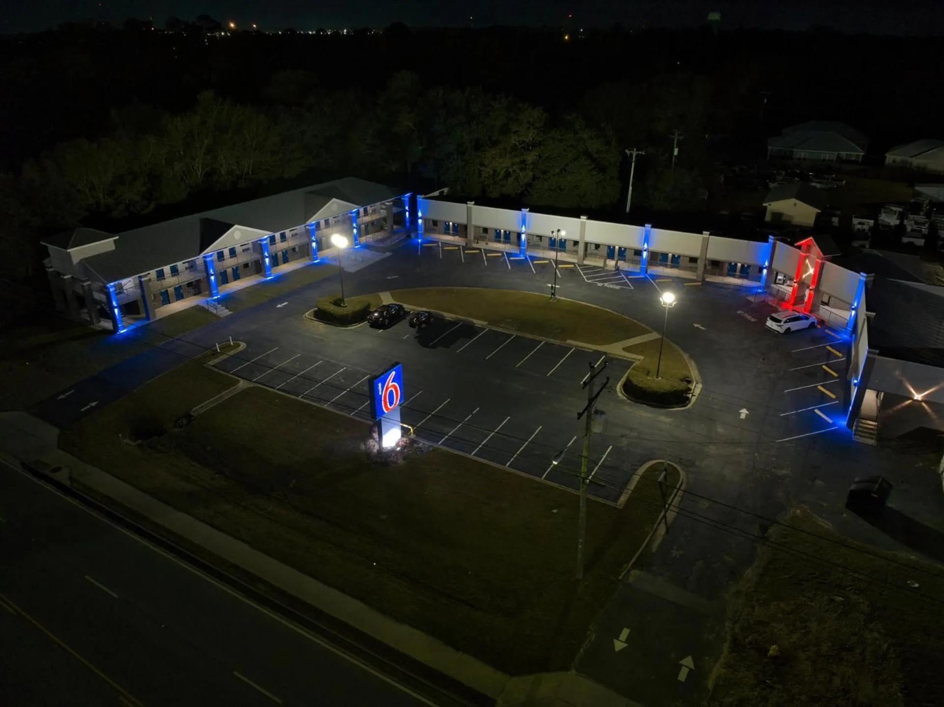 Property building in Motel 6-Moultrie, GA