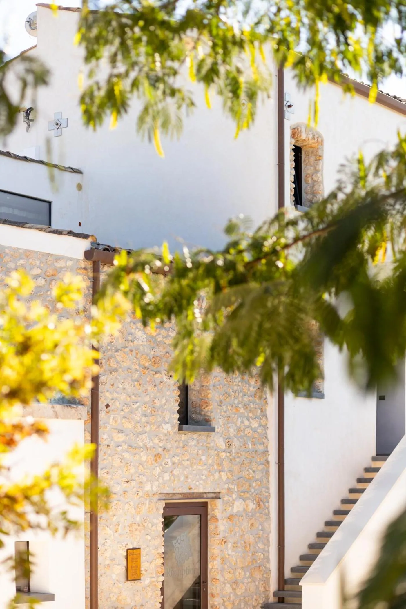 Property building in Oikos in Terre di Zaccanello