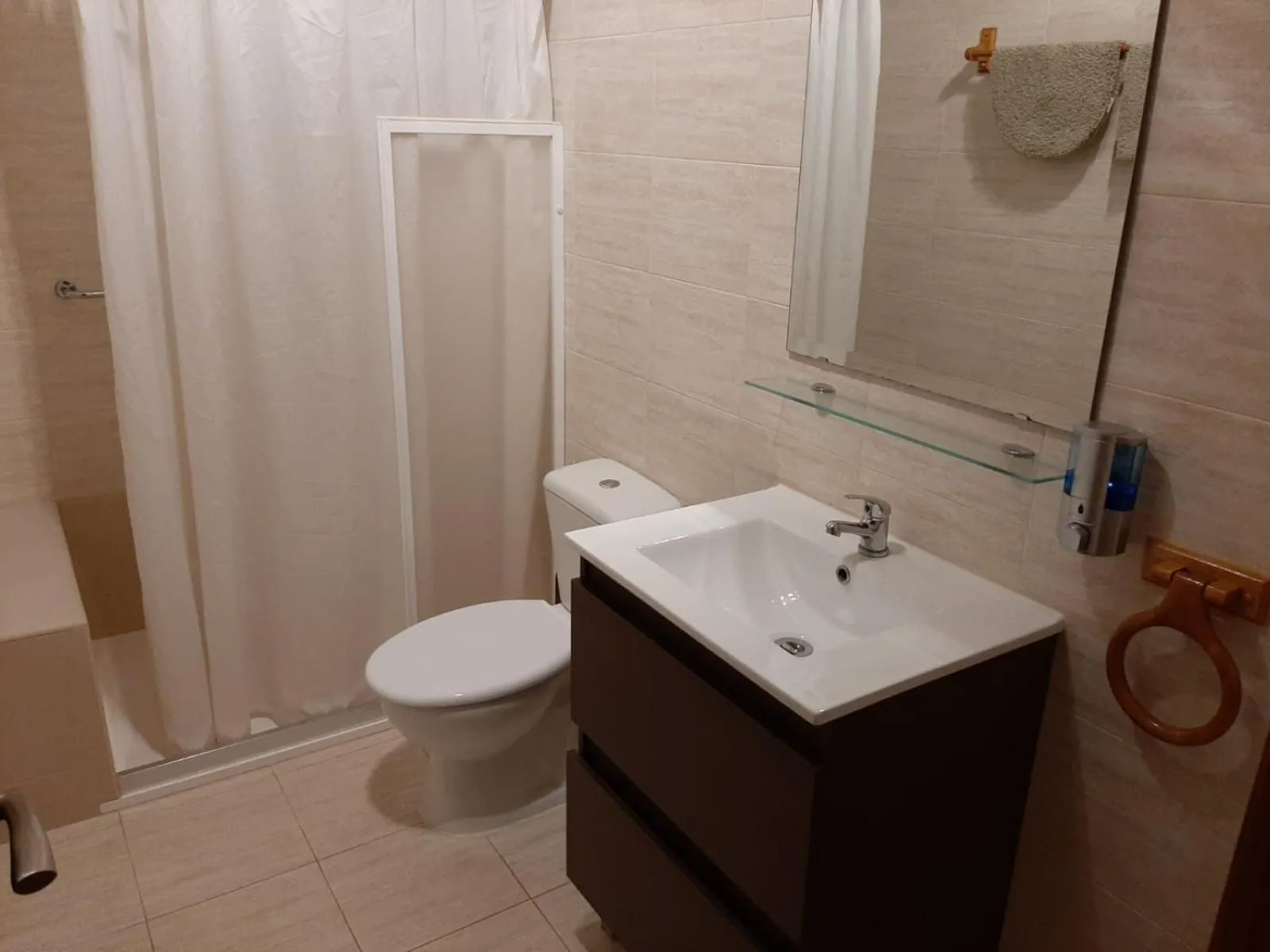 Shower in Sotel Valle Guadiaro