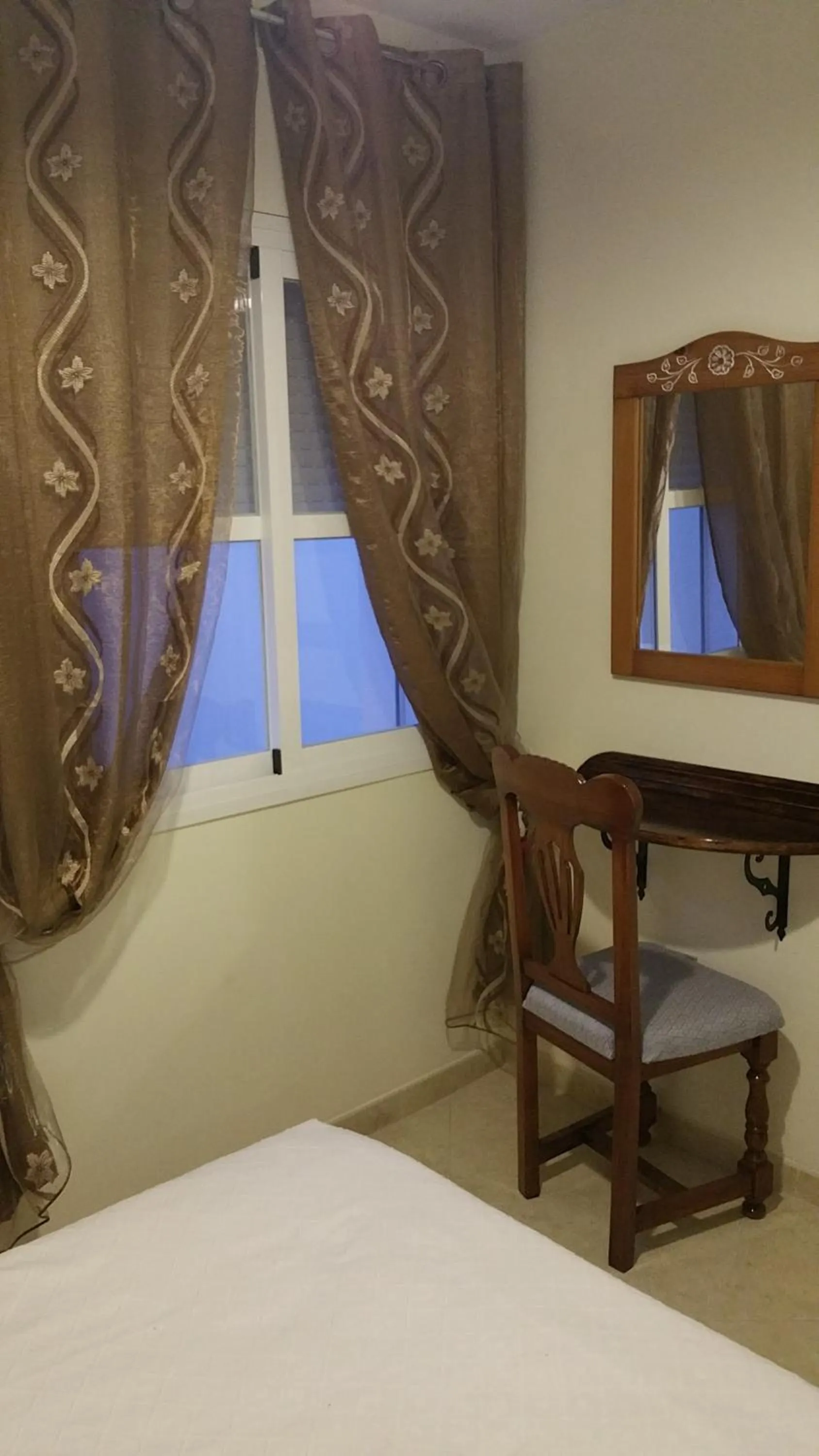 Bedroom, Bed in Sotel Valle Guadiaro