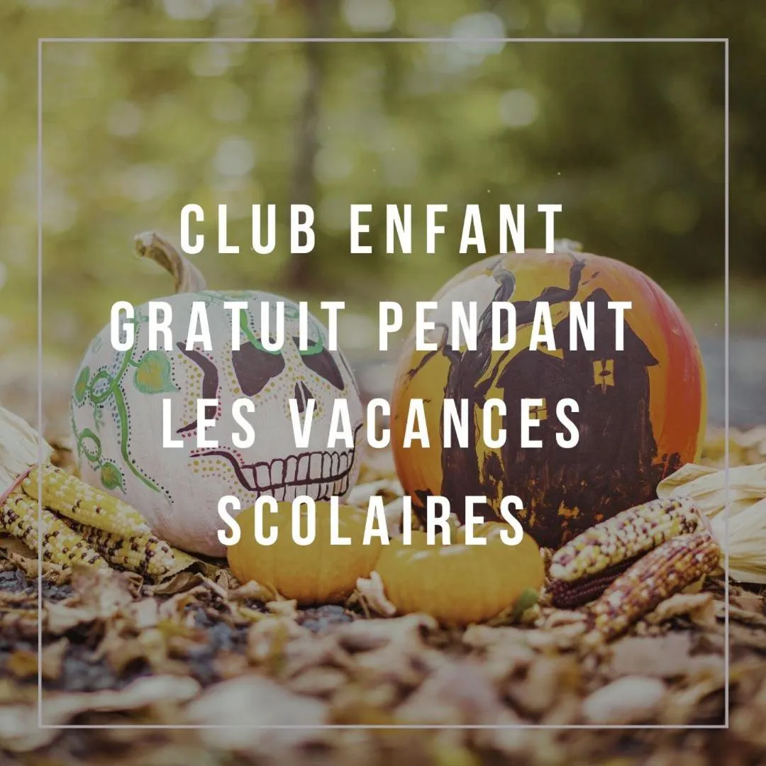 Kids's club in Grand Hôtel Les Flamants Roses Thalasso & Spa