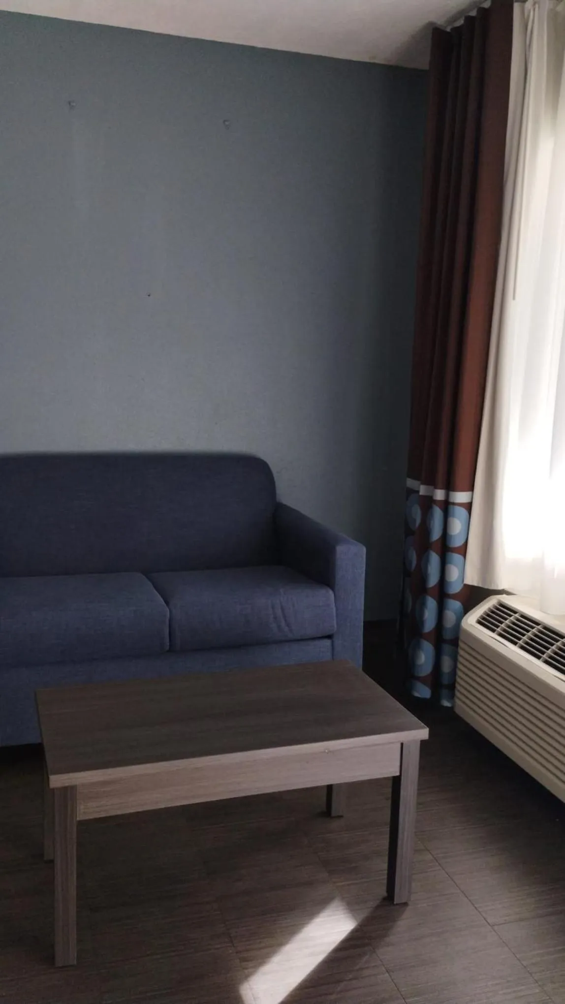 Seating area in Super 8 Motel by Wyndham near Fort Lauderdale Arpt