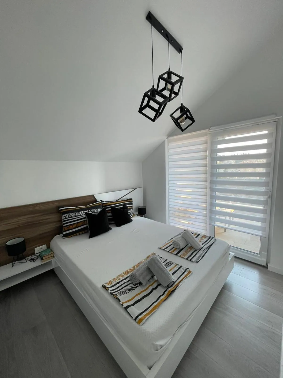 Bedroom, Bed in Apartments Mak & Lux - sea & sunset top view
