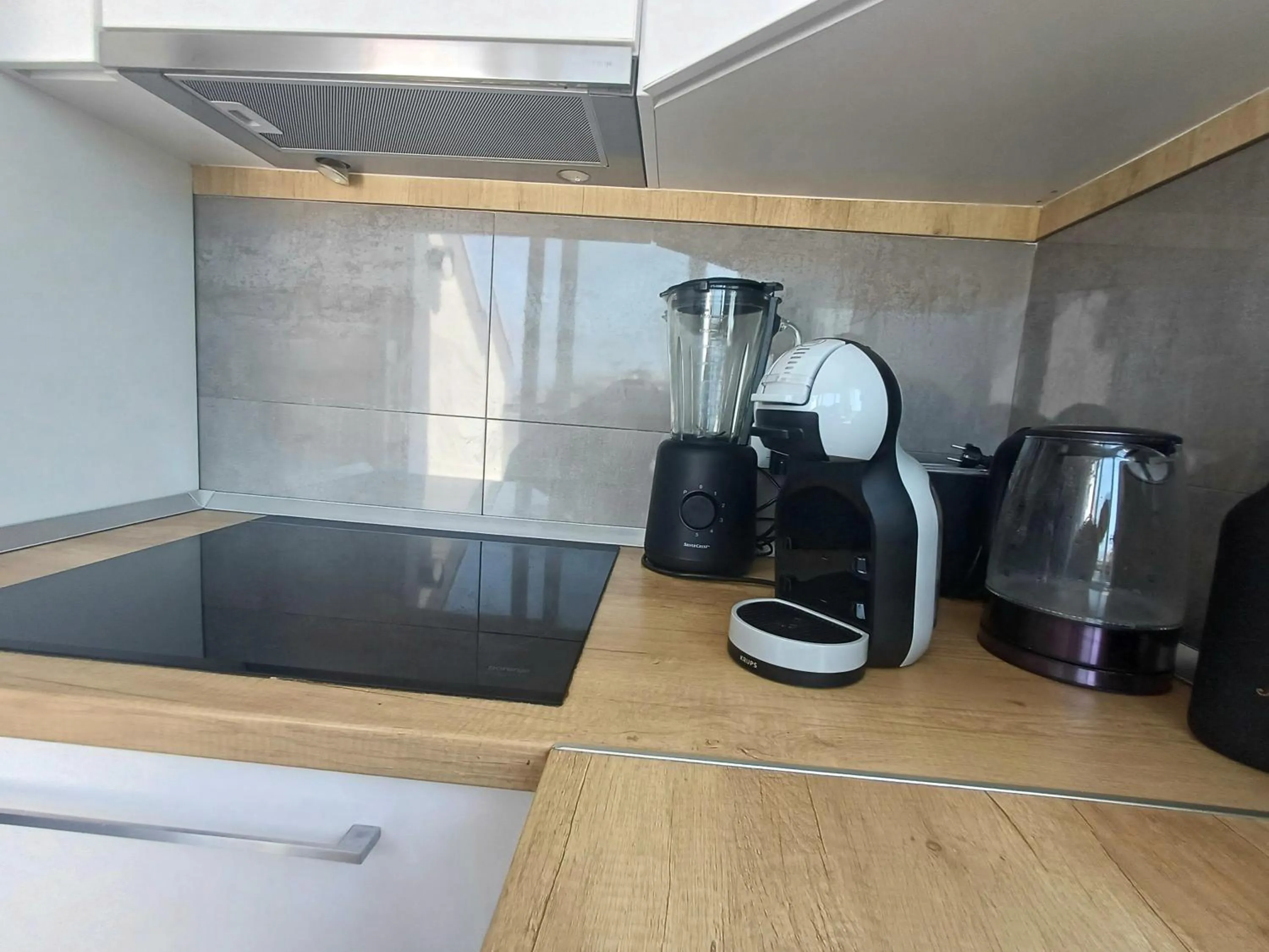 Coffee/tea facilities in Apartments Mak & Lux - sea & sunset top view