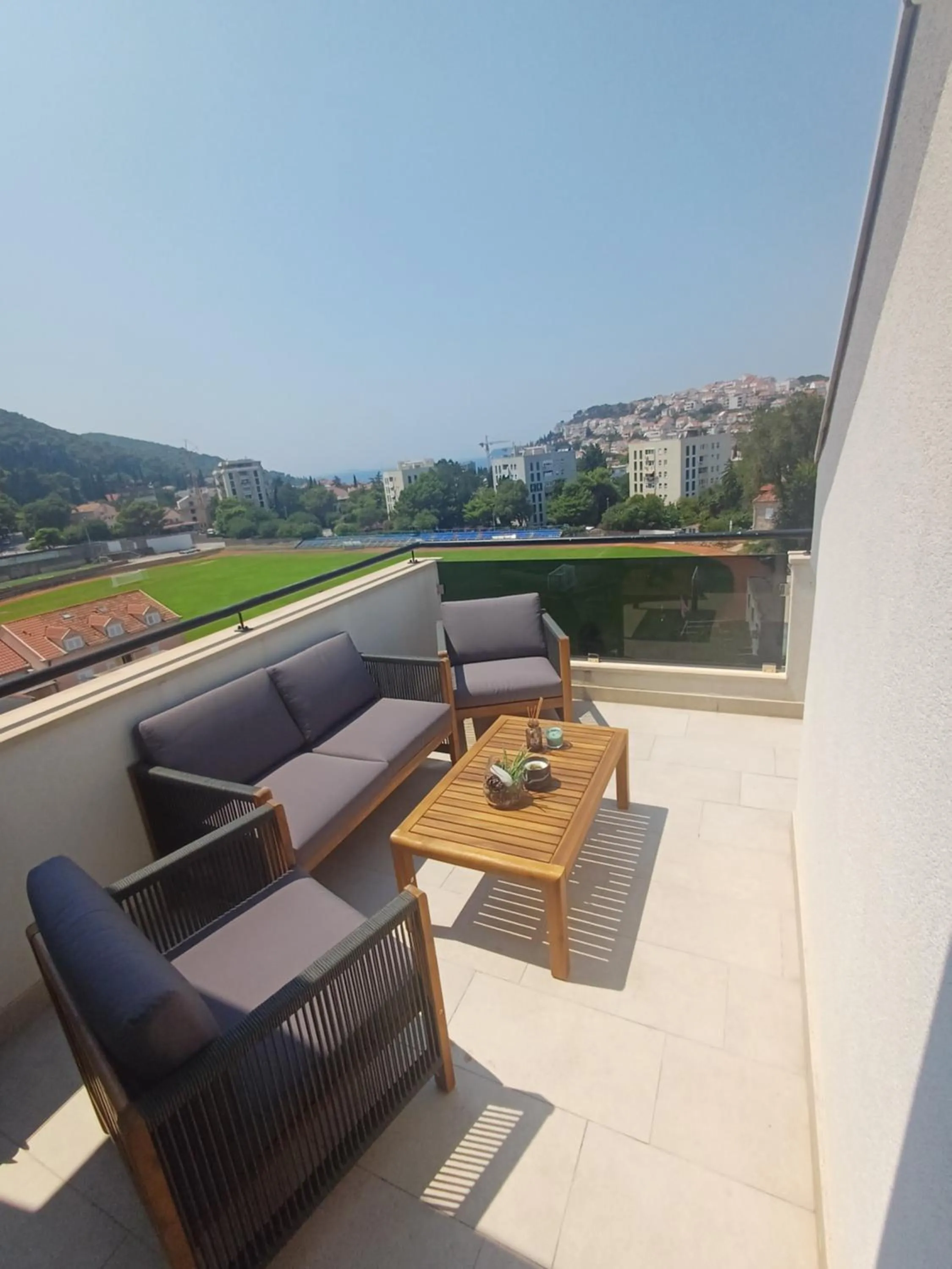 Day in Apartments Mak & Lux - sea & sunset top view