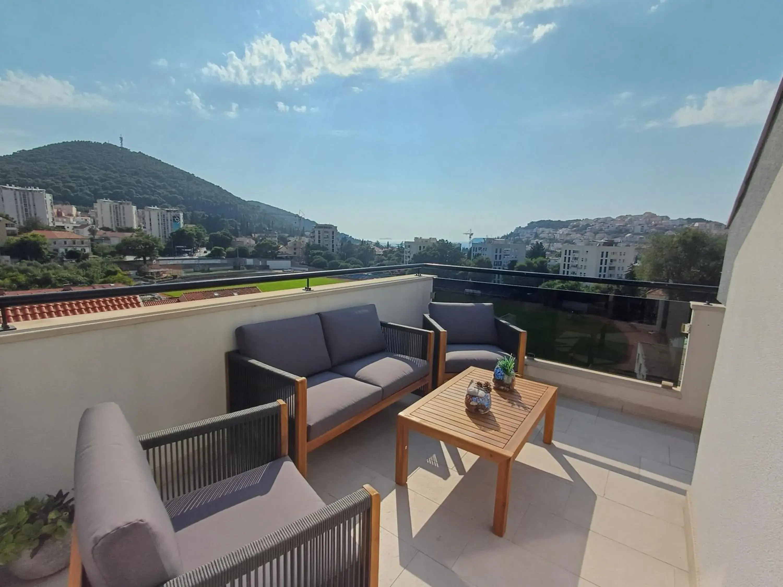 Apartments Mak & Lux - sea & sunset top view Apartments Mak & Lux - sea & sunset top view