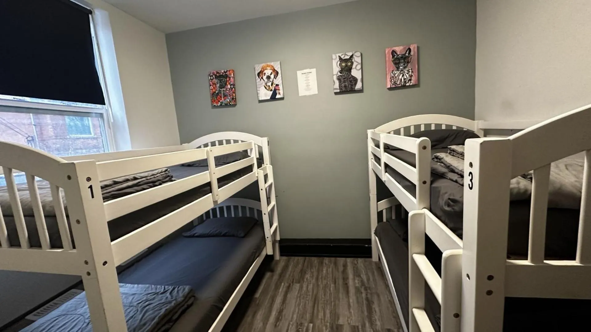 Photo of the whole room, Bed in Palmerston Hotel