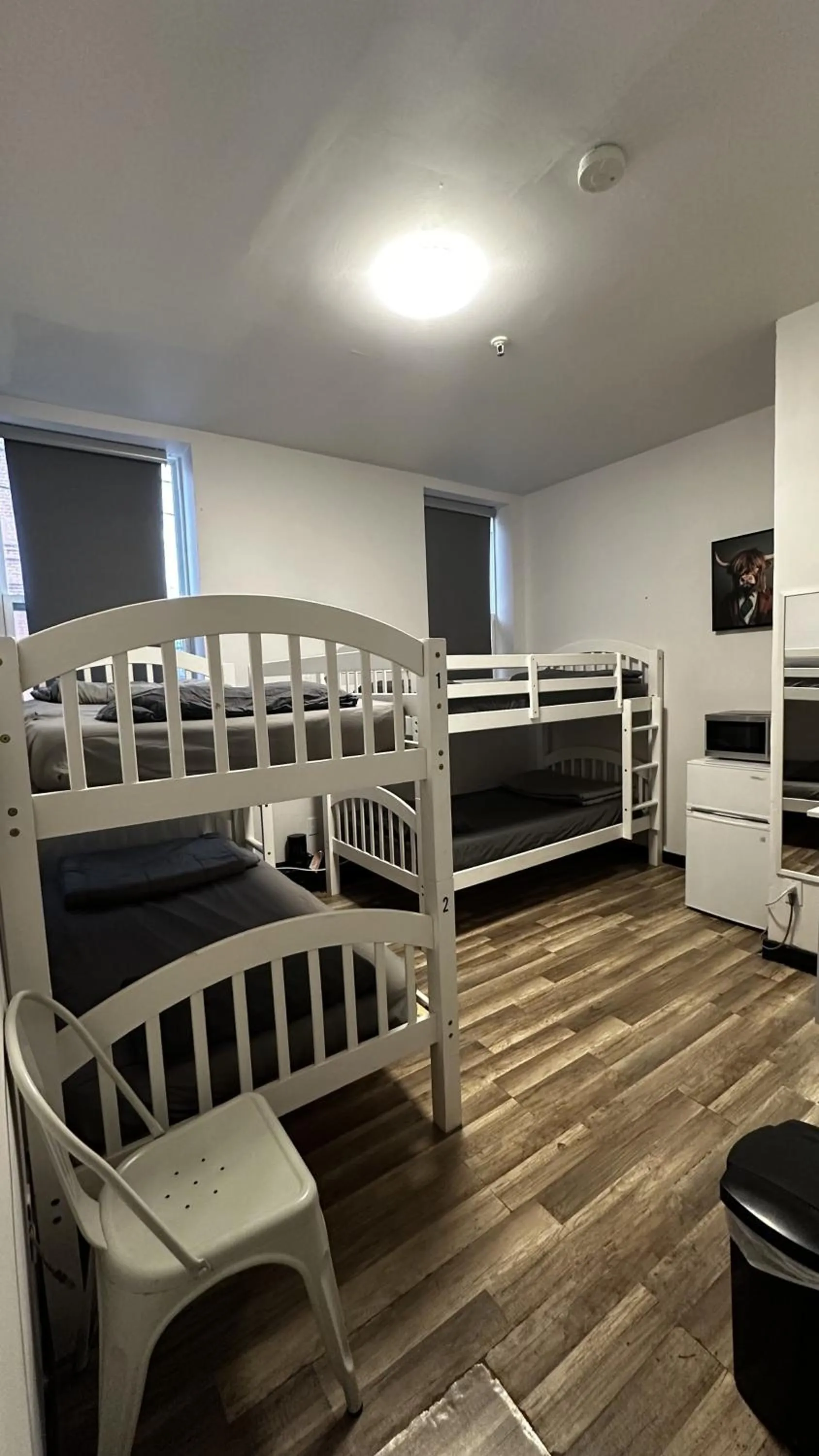 Photo of the whole room, Bed in Palmerston Hotel