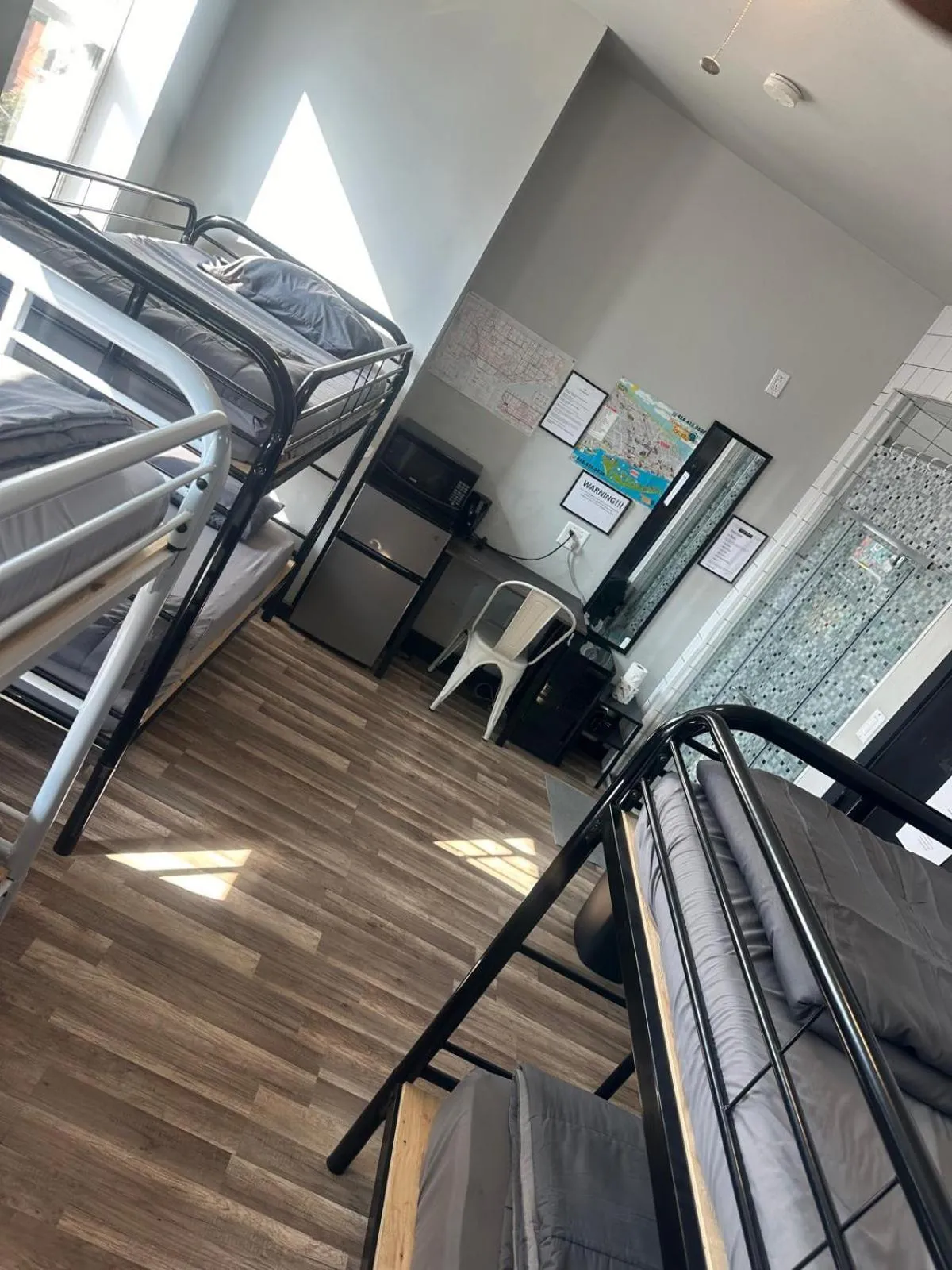 Bathroom in Palmerston Hotel