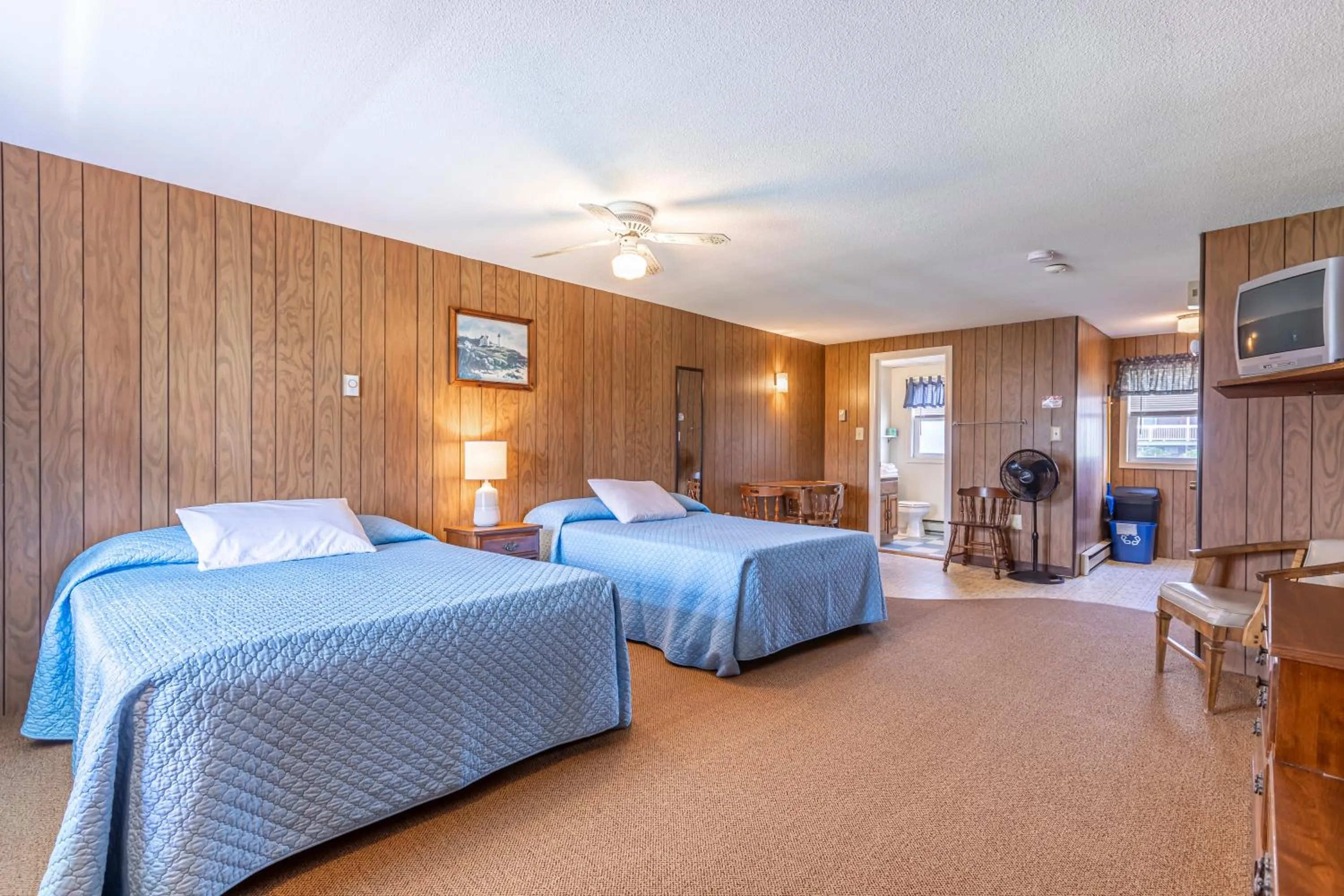 Inn Between the Beaches & Villager