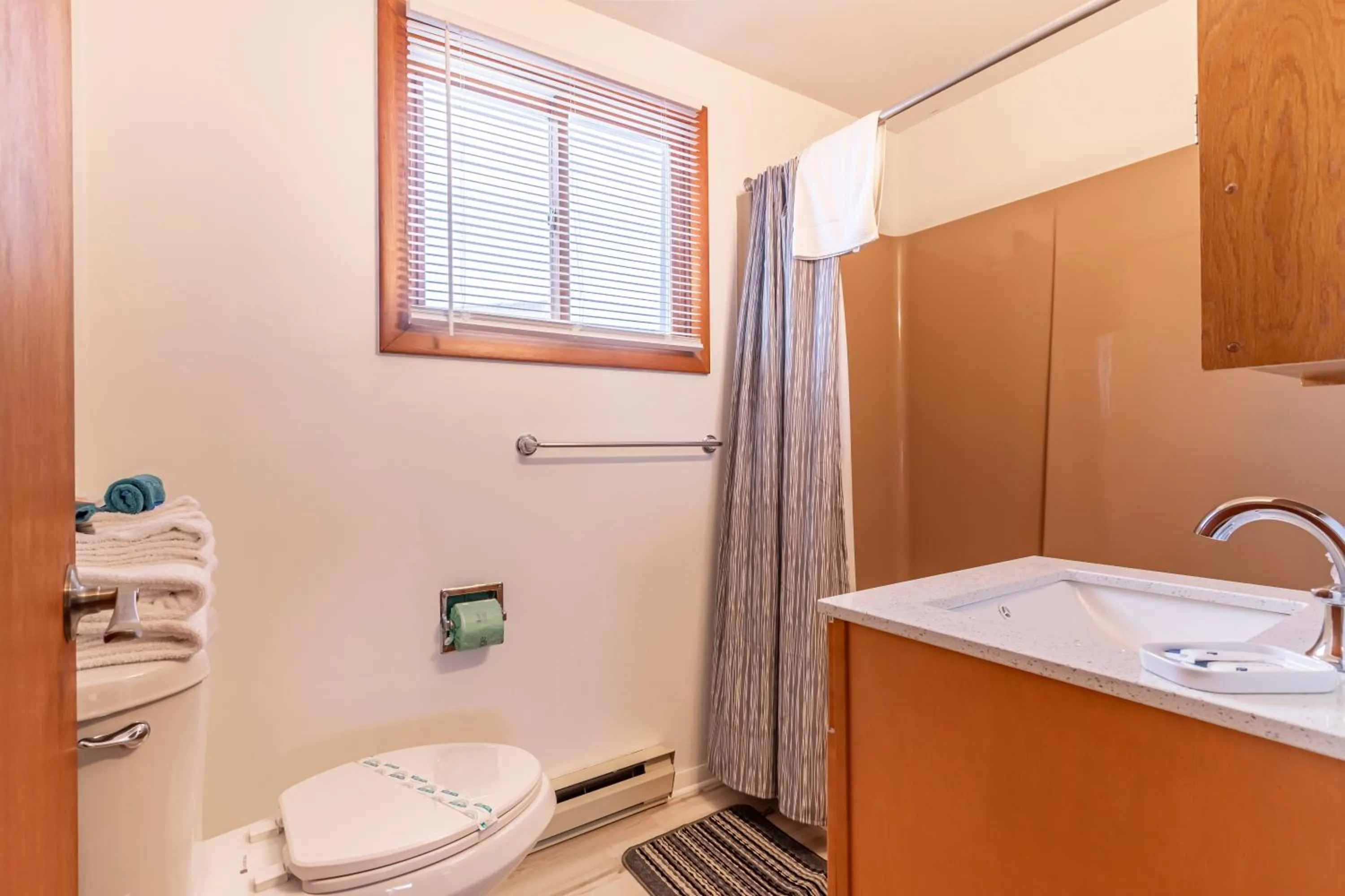 Inn Between the Beaches & Villager