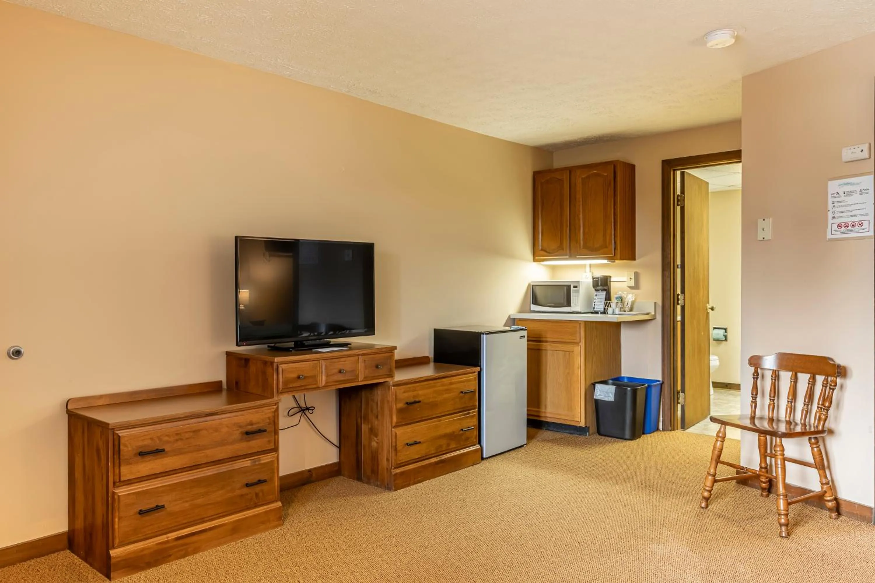 Inn Between the Beaches & Villager