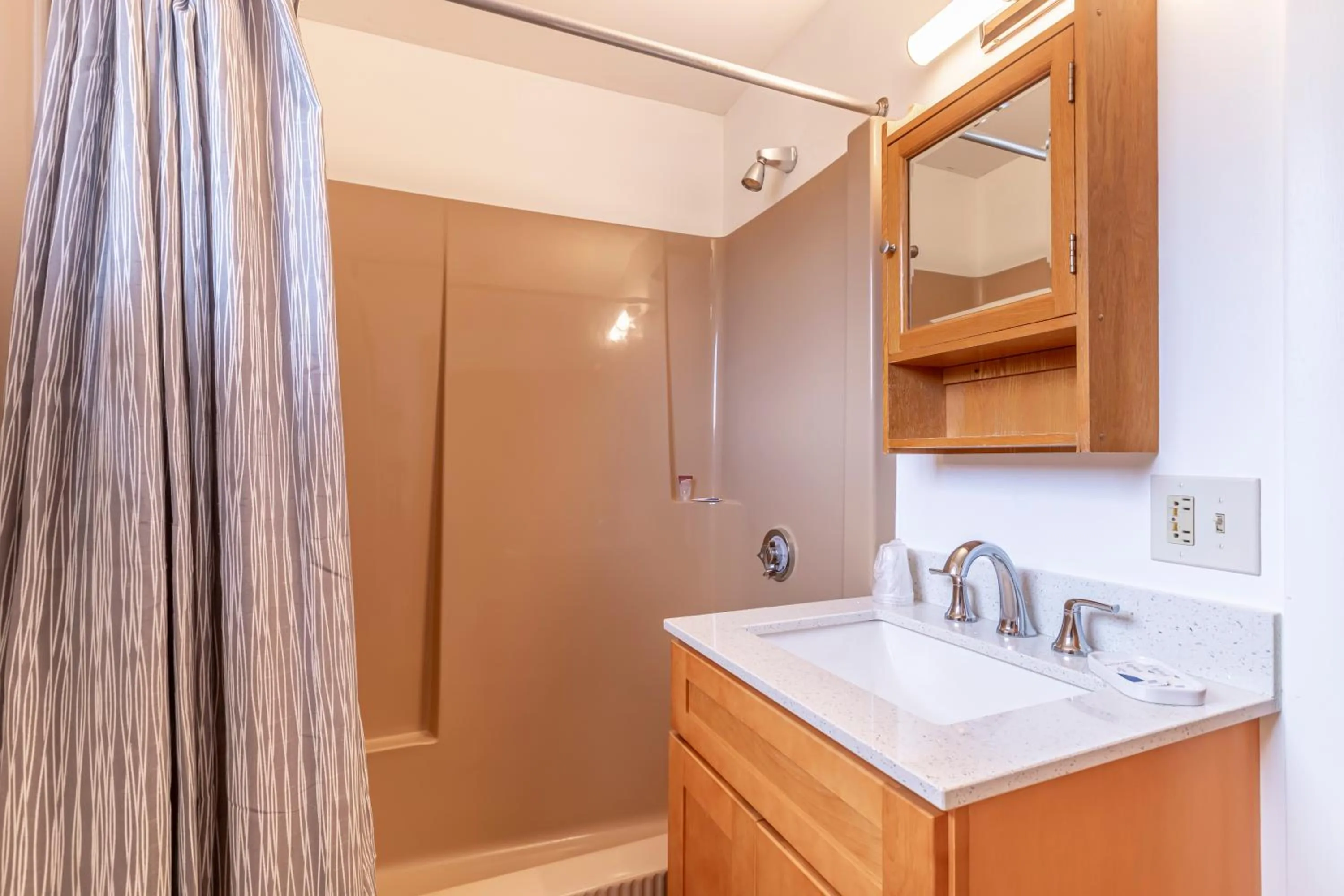 Inn Between the Beaches & Villager