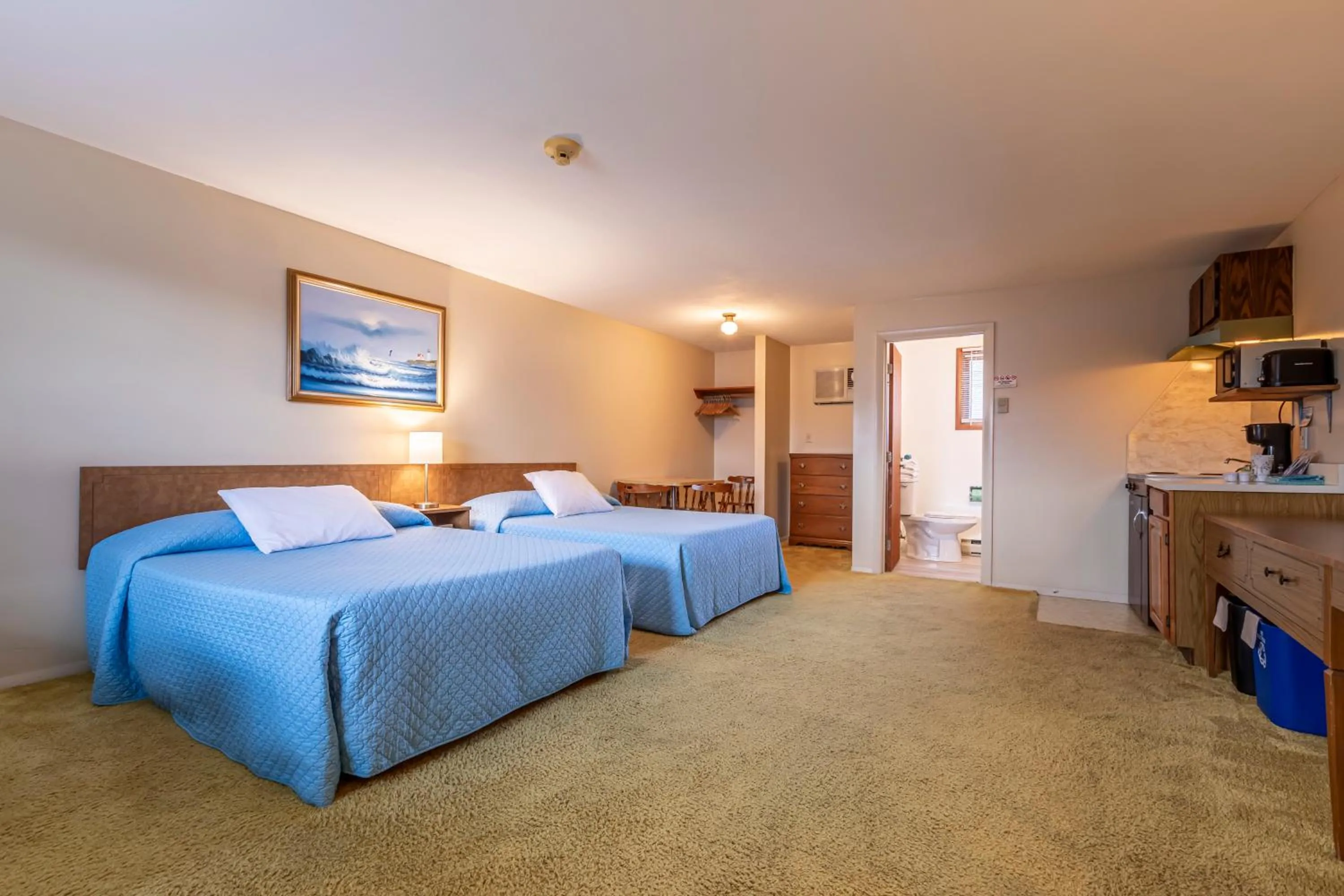 Inn Between the Beaches & Villager