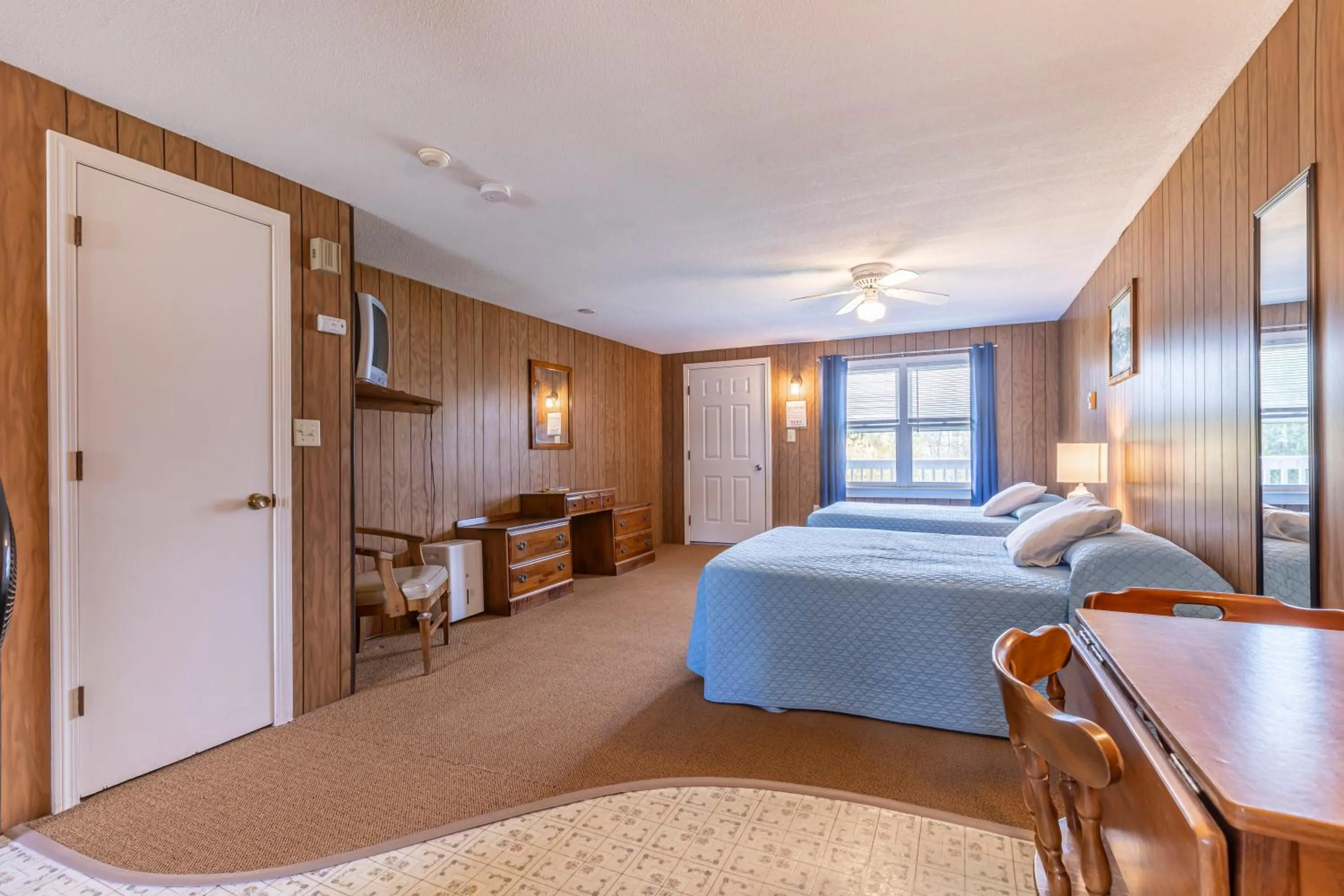 Inn Between the Beaches & Villager