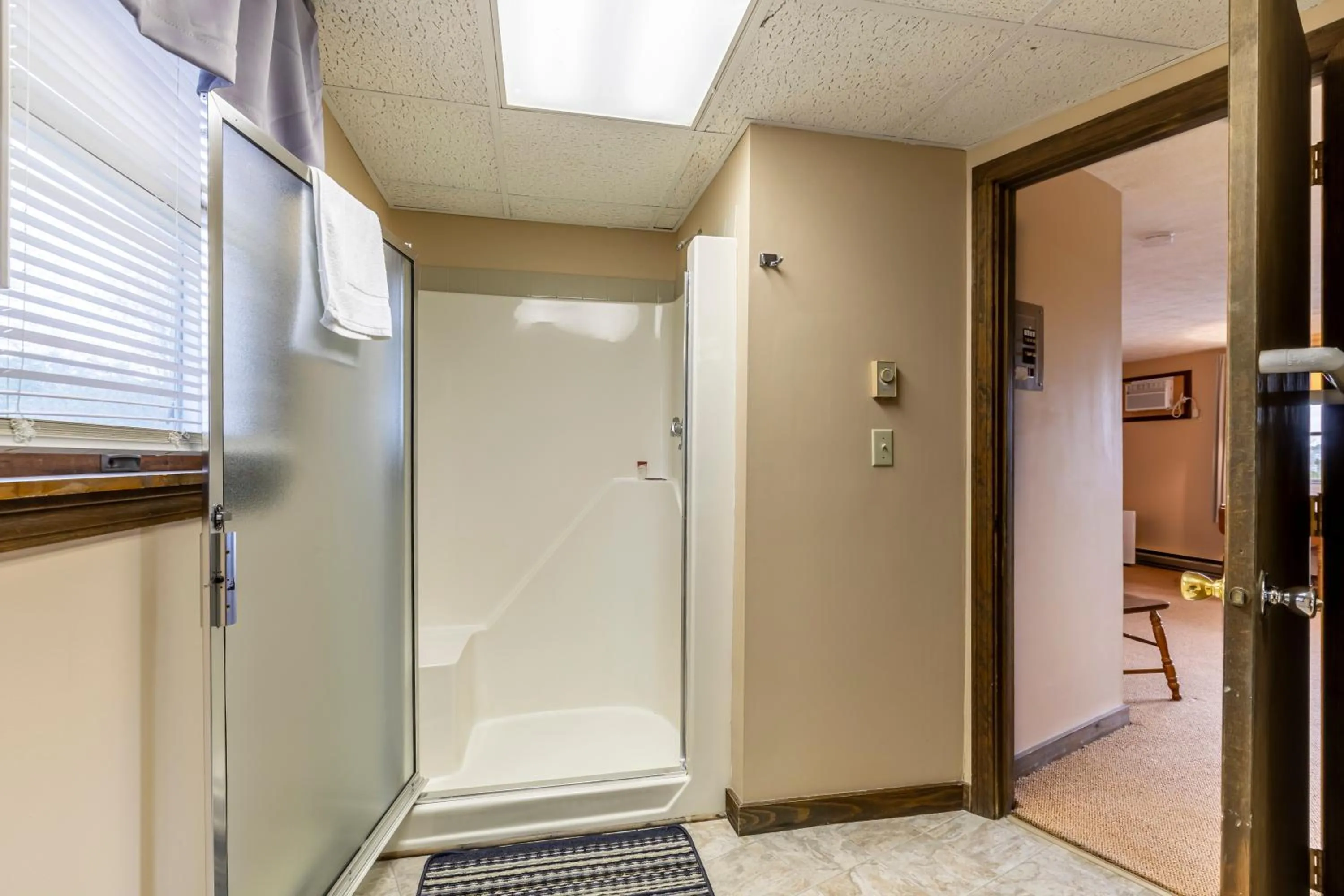 Inn Between the Beaches & Villager