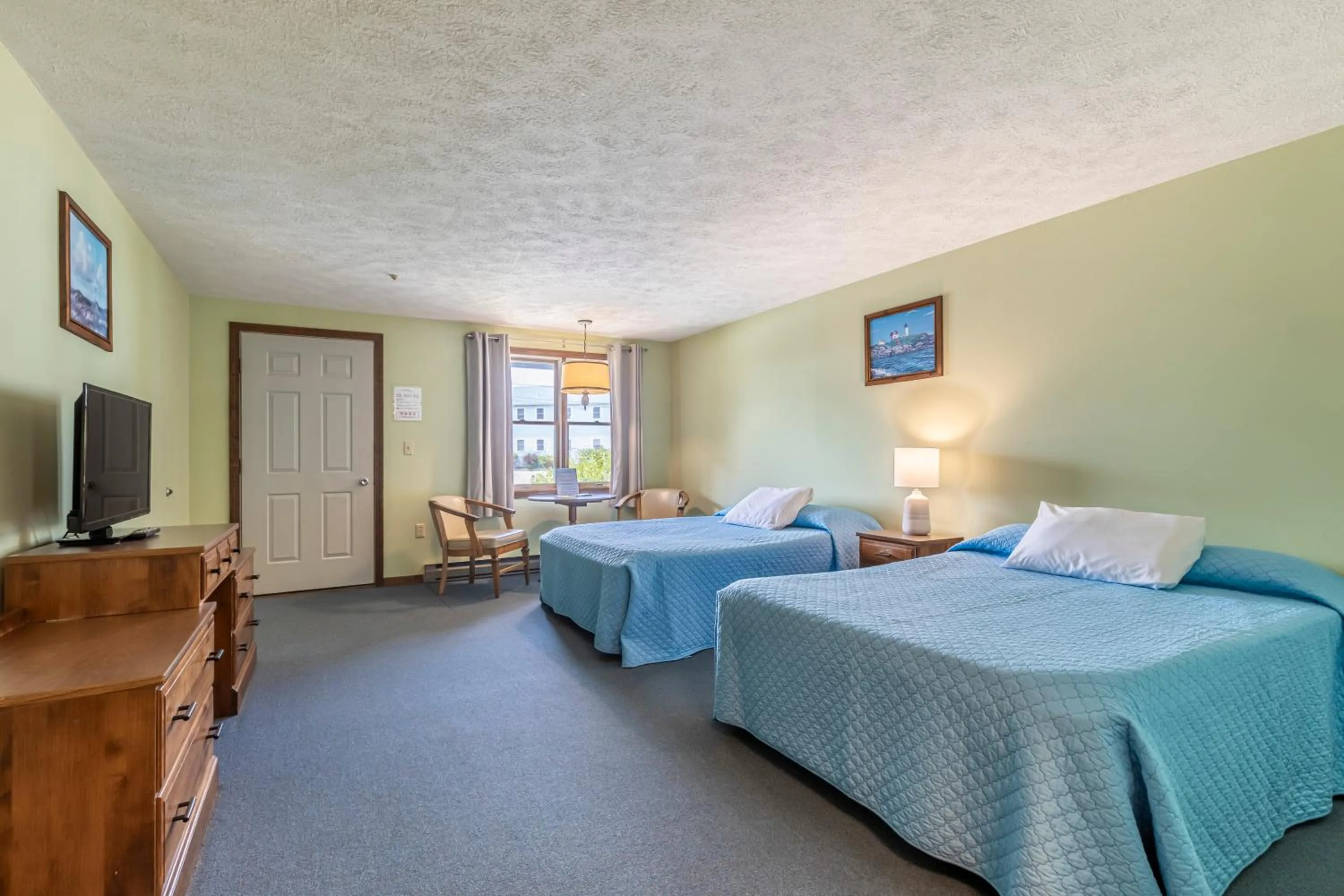 Inn Between the Beaches & Villager