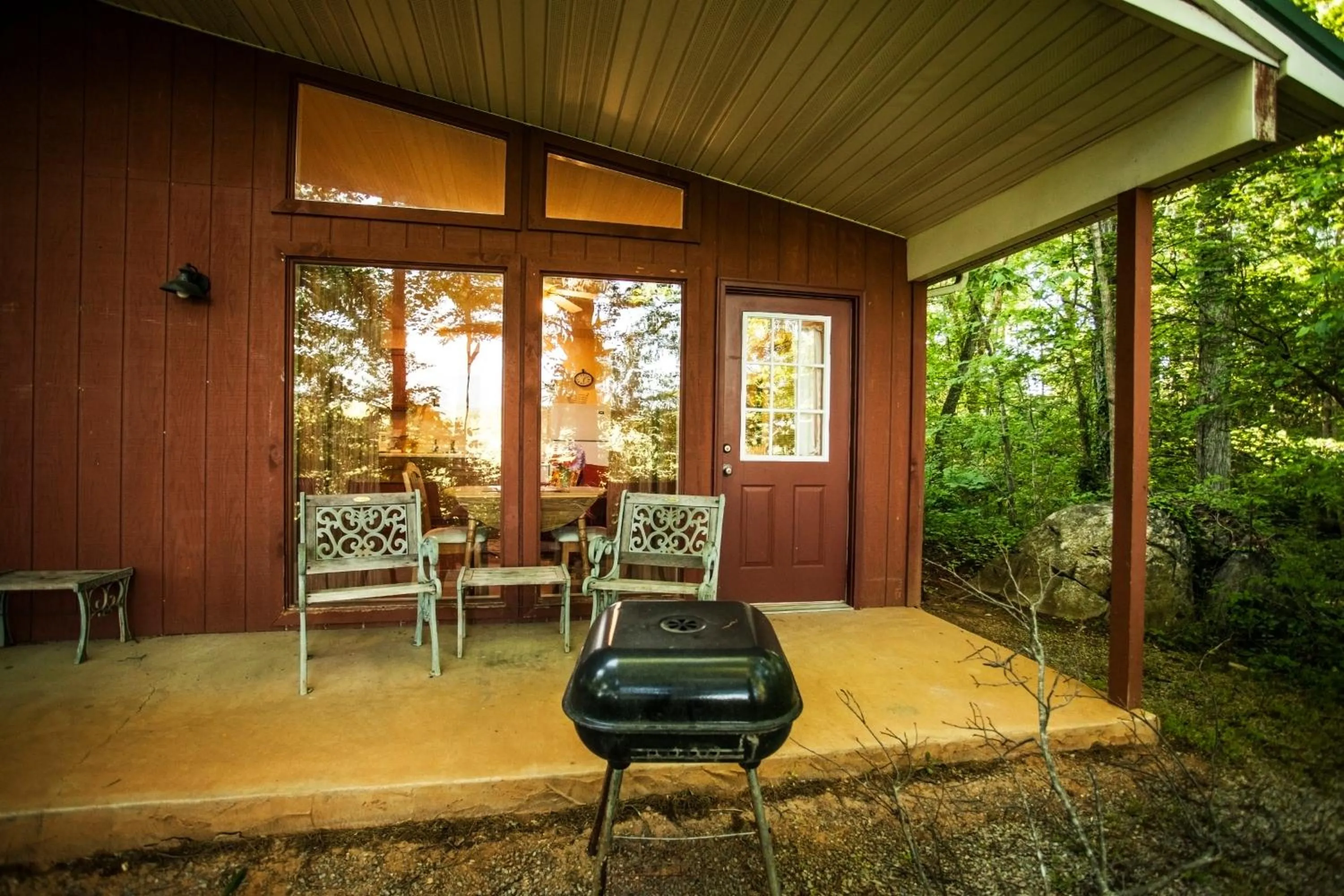 Balcony/Terrace in Nolichuckey Bluffs Bed & Breakfast Cabins
