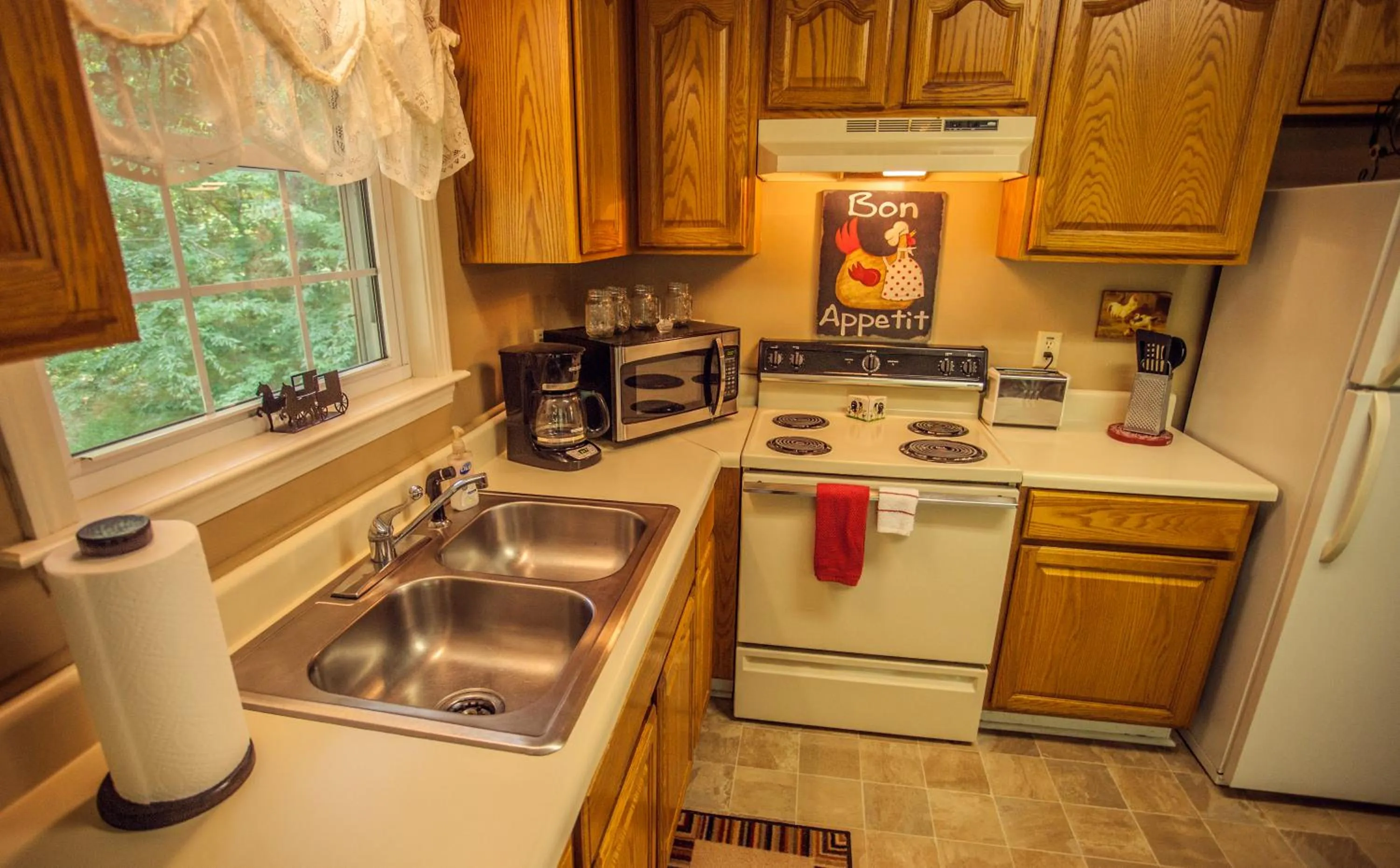 Coffee/tea facilities in Nolichuckey Bluffs Bed & Breakfast Cabins