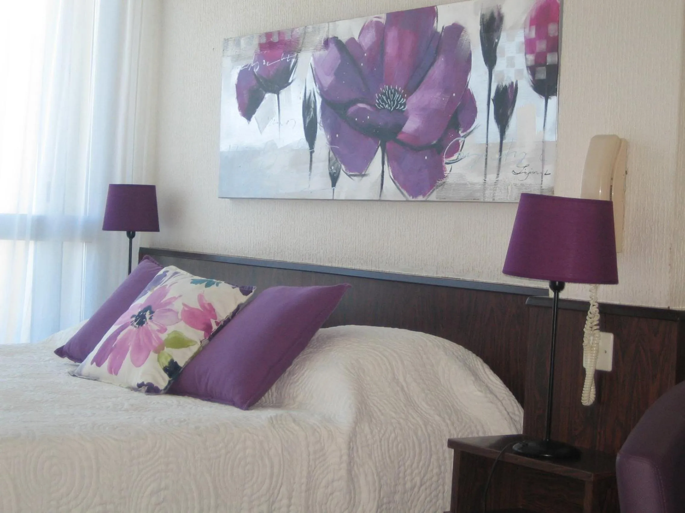 Bed in Plage des Pins