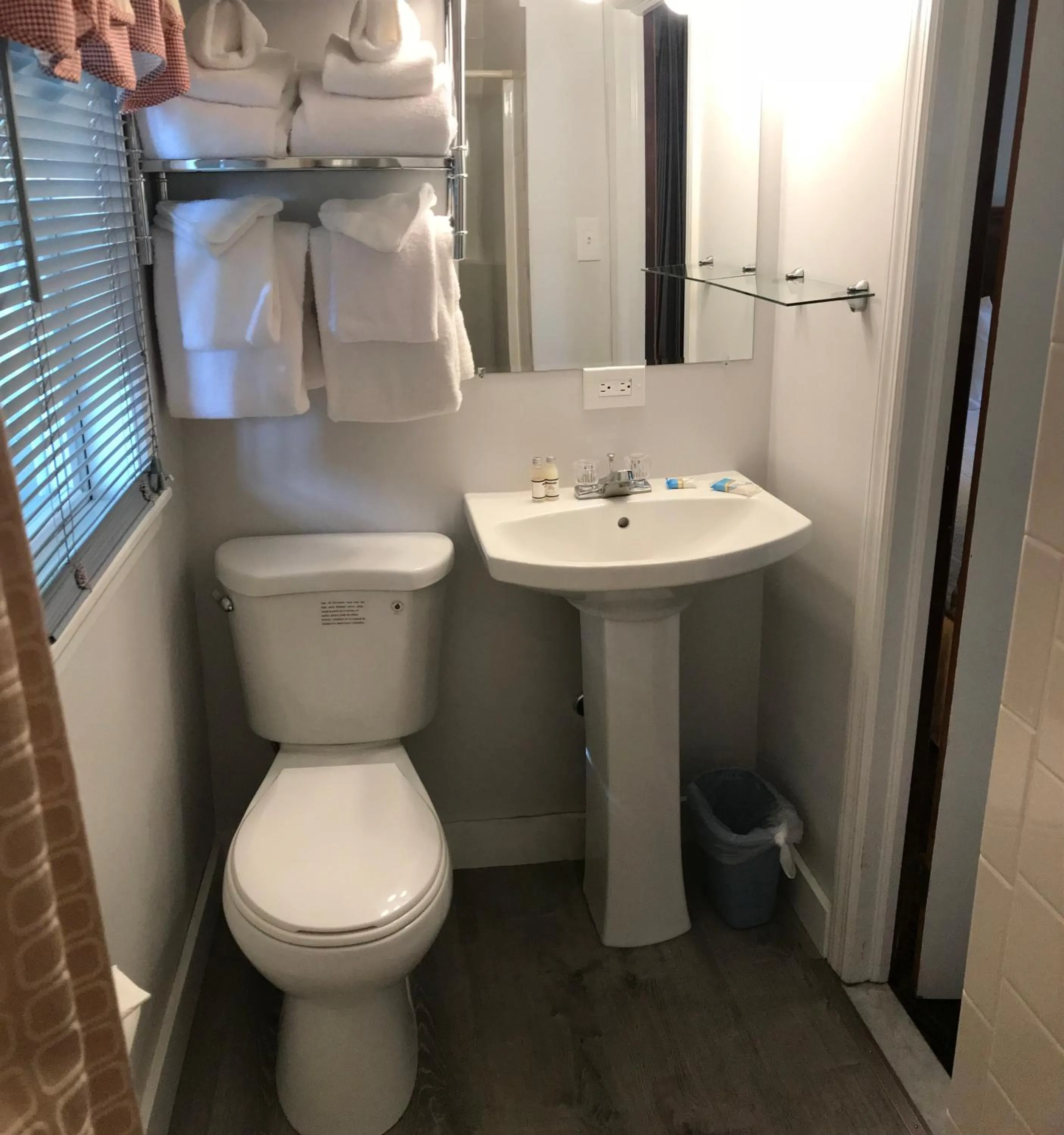 Bathroom in The Heritage of Lake George