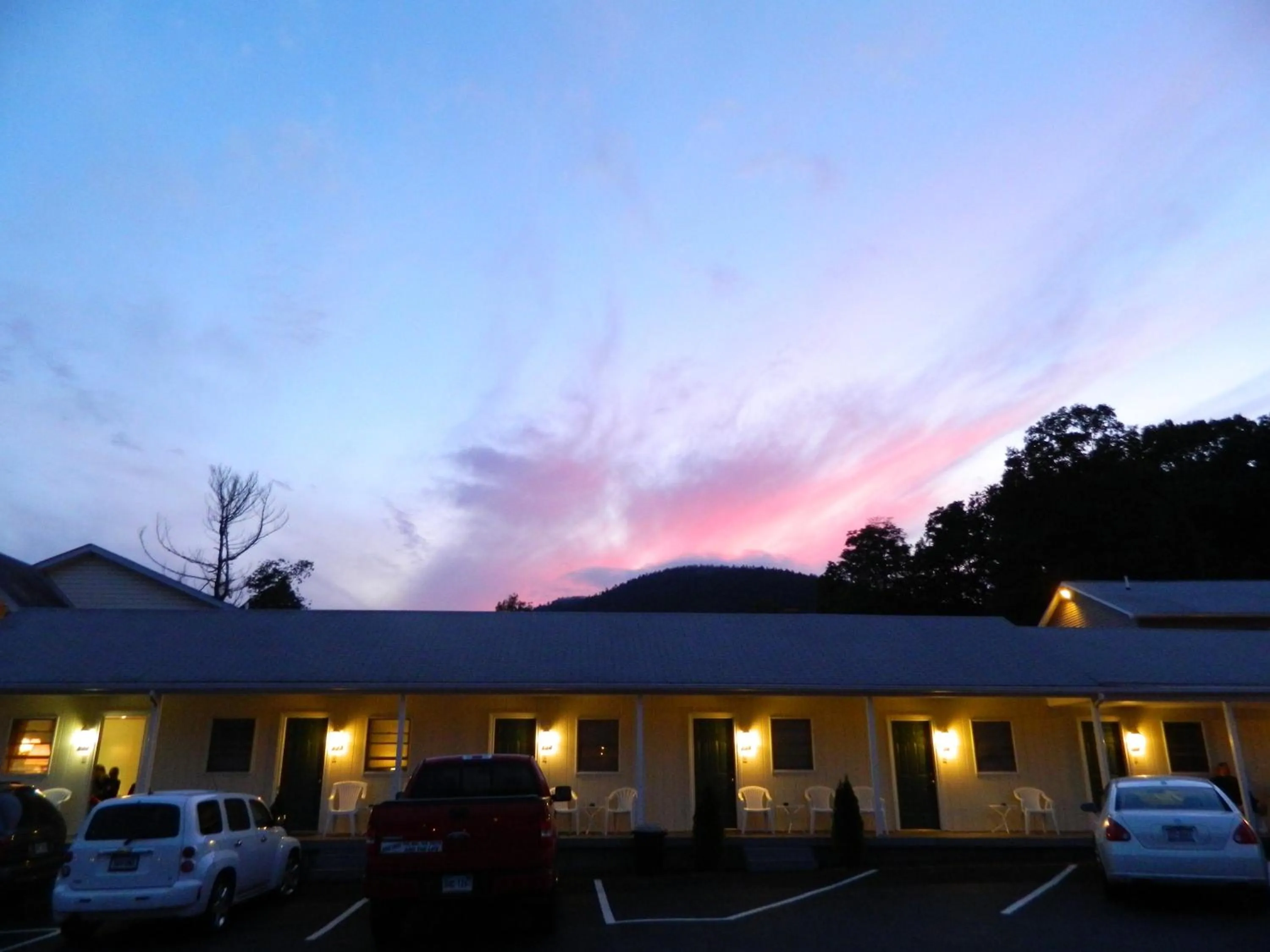 Facade/entrance in The Heritage of Lake George