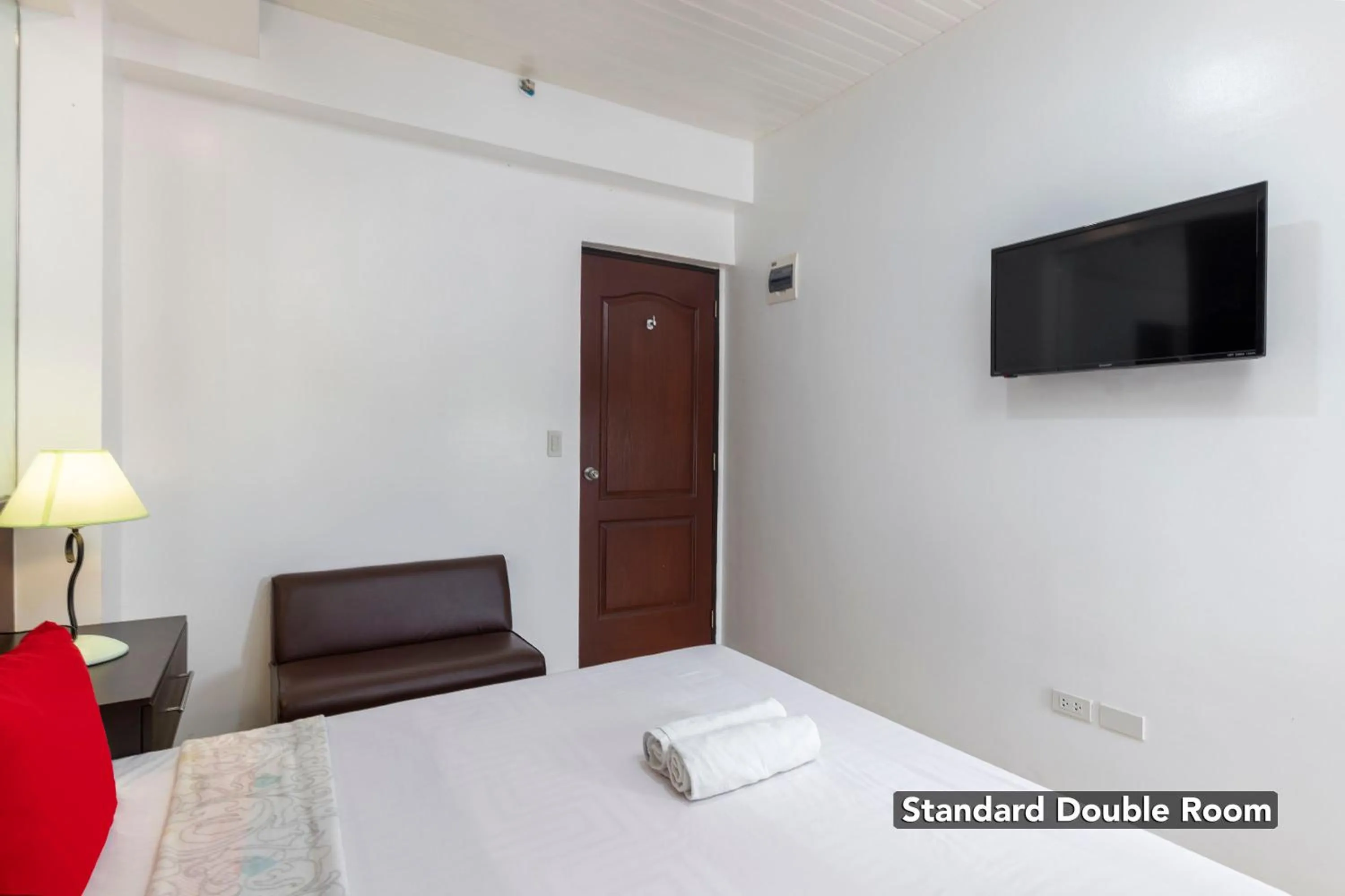 Bedroom in Yellowbell Hotel