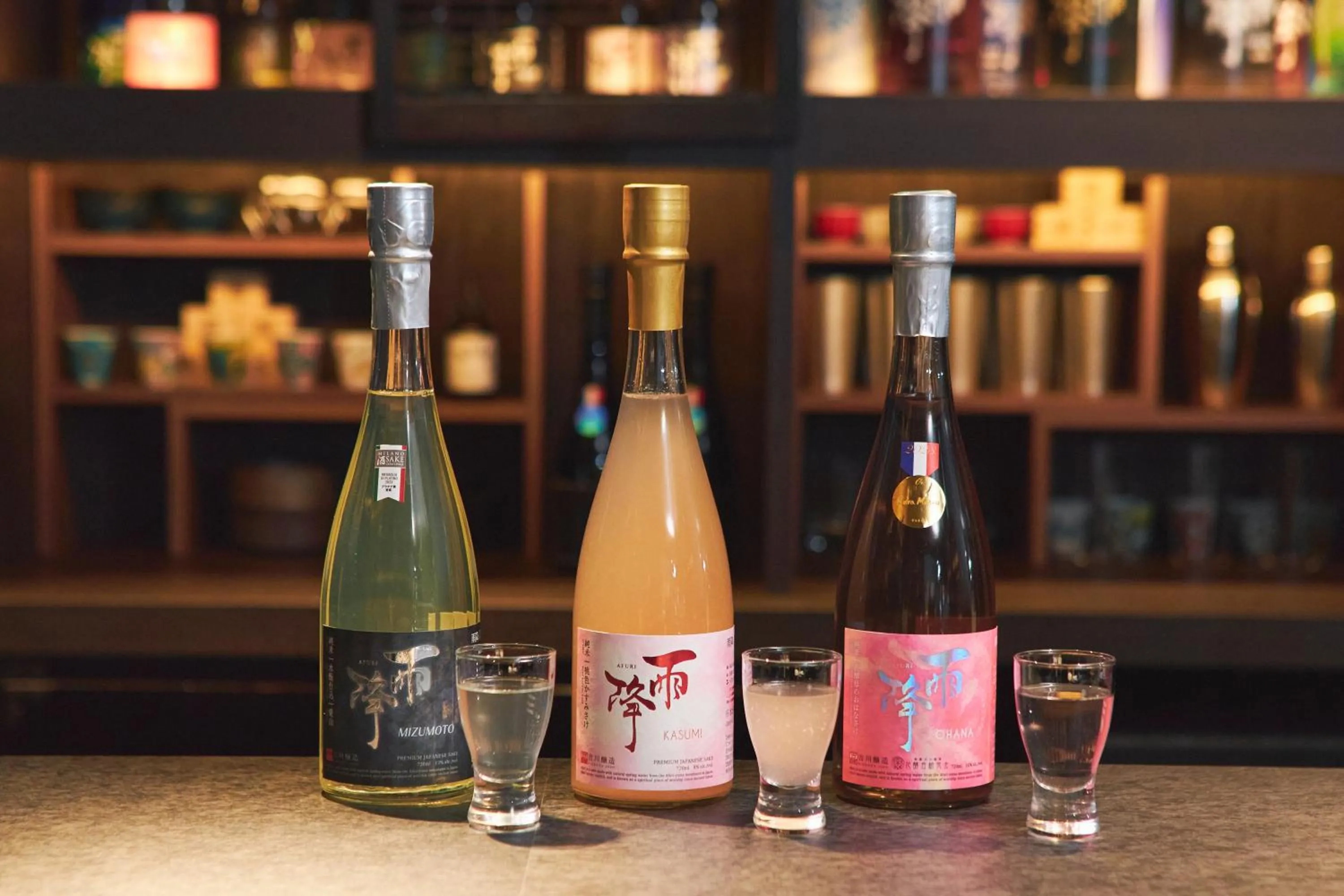 Lounge or bar in SAKE Kura Hotel 川崎宿