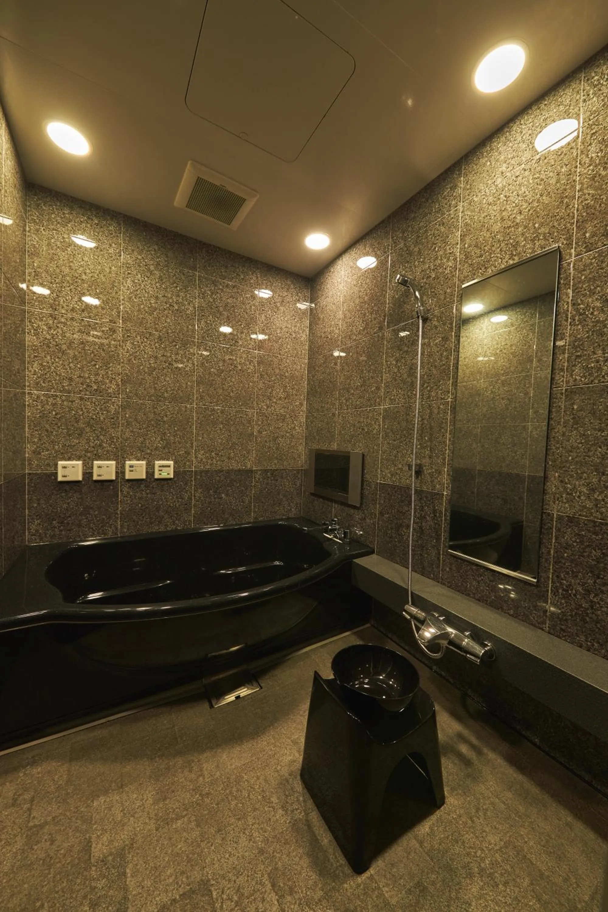 SAKE Kura Hotel 川崎宿