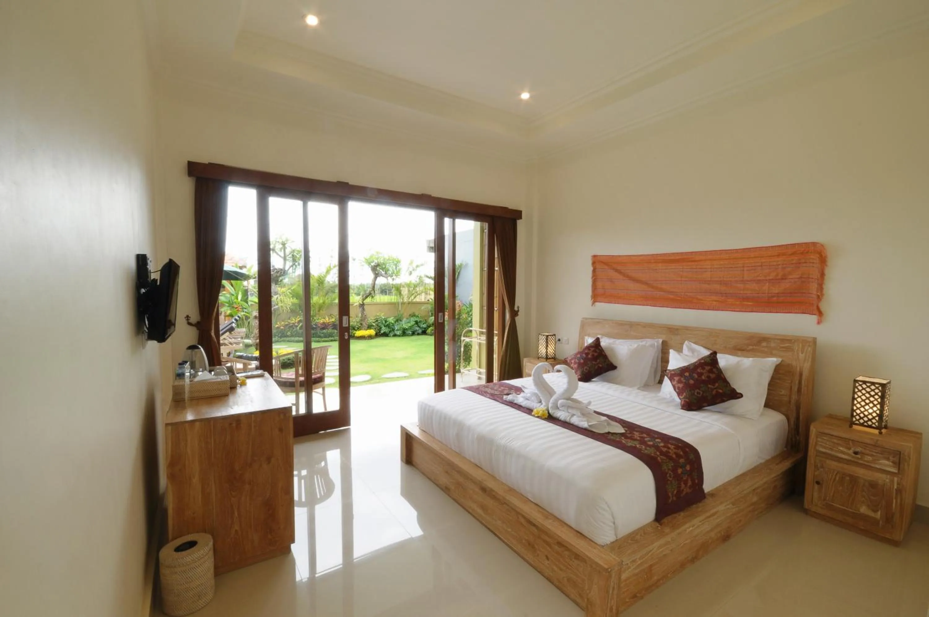 Photo of the whole room, Bed in Jegeg Mas