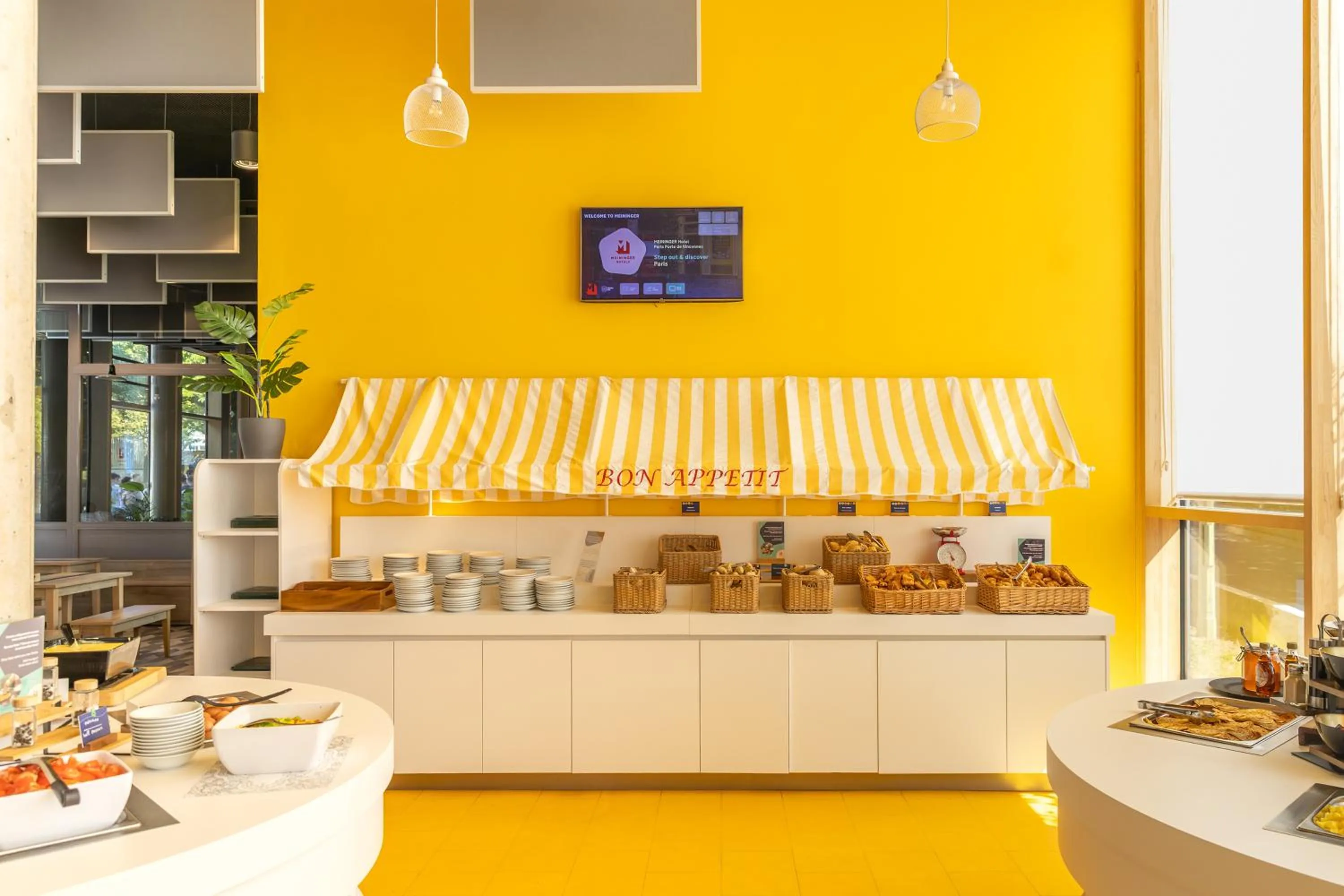 Breakfast in MEININGER Hotel Paris Porte de Vincennes
