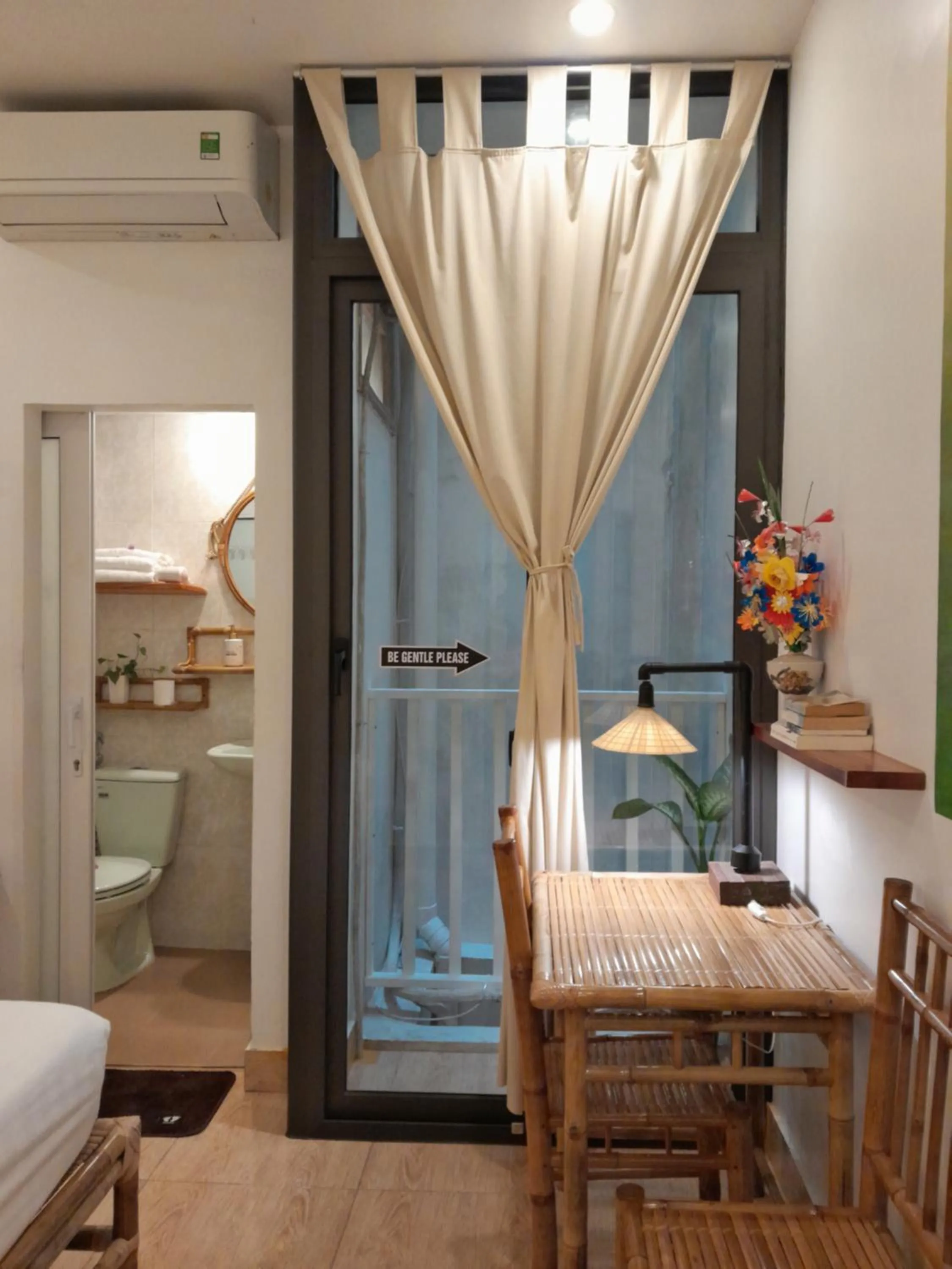 Seating area, Bed in Tâm Homestay