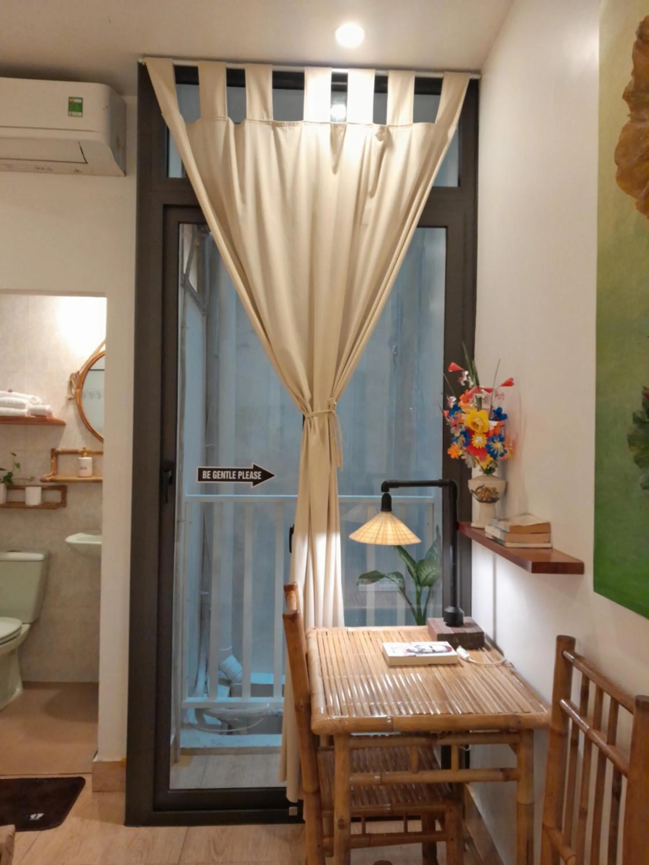 Seating area in Tâm Homestay