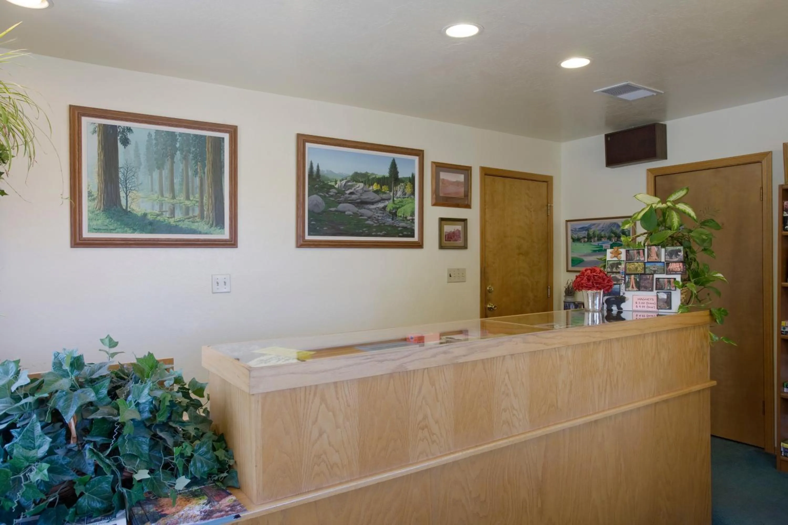 Lobby or reception in Lazy J Ranch Motel